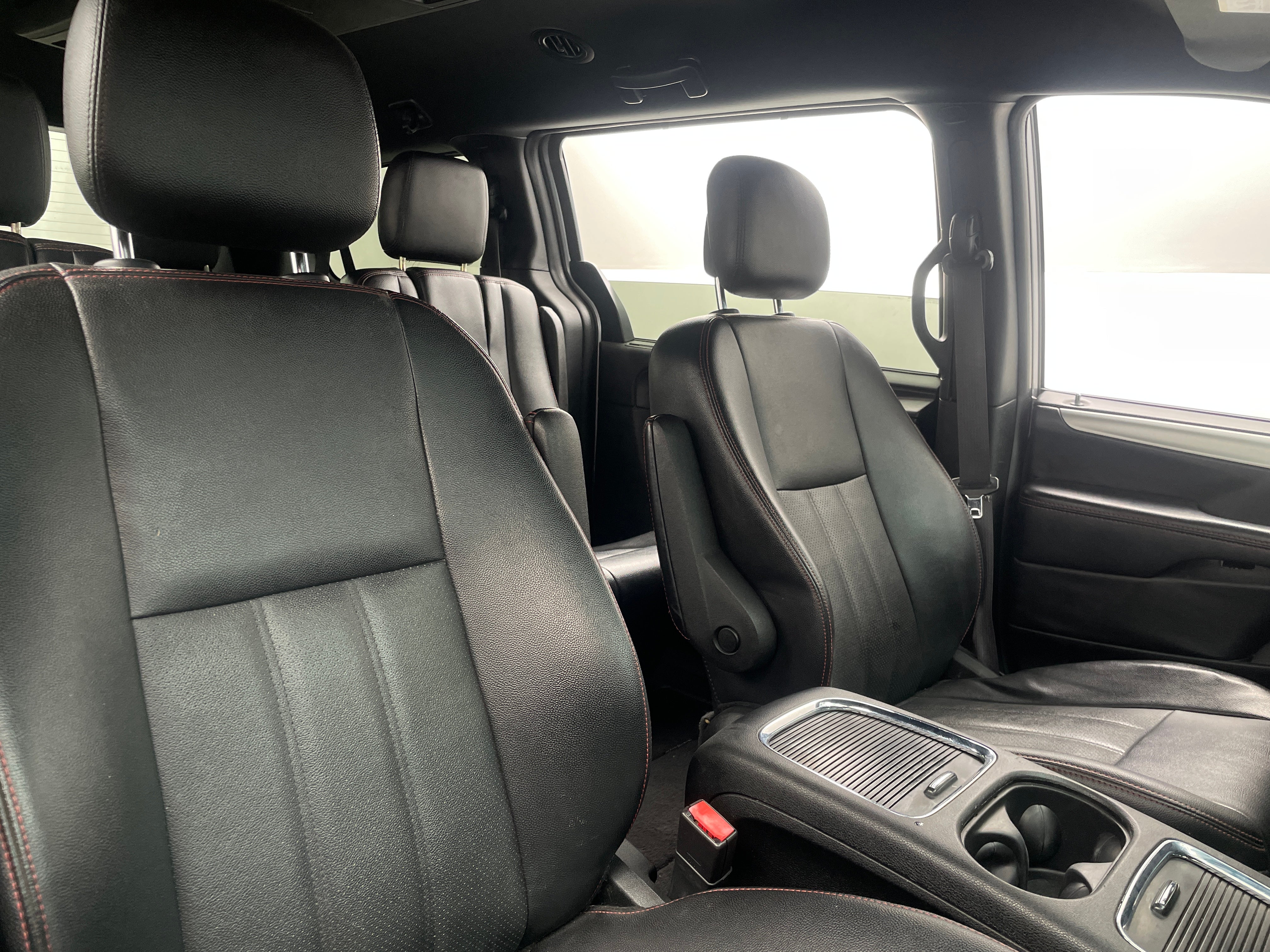 2019 Dodge Grand Caravan SE 2