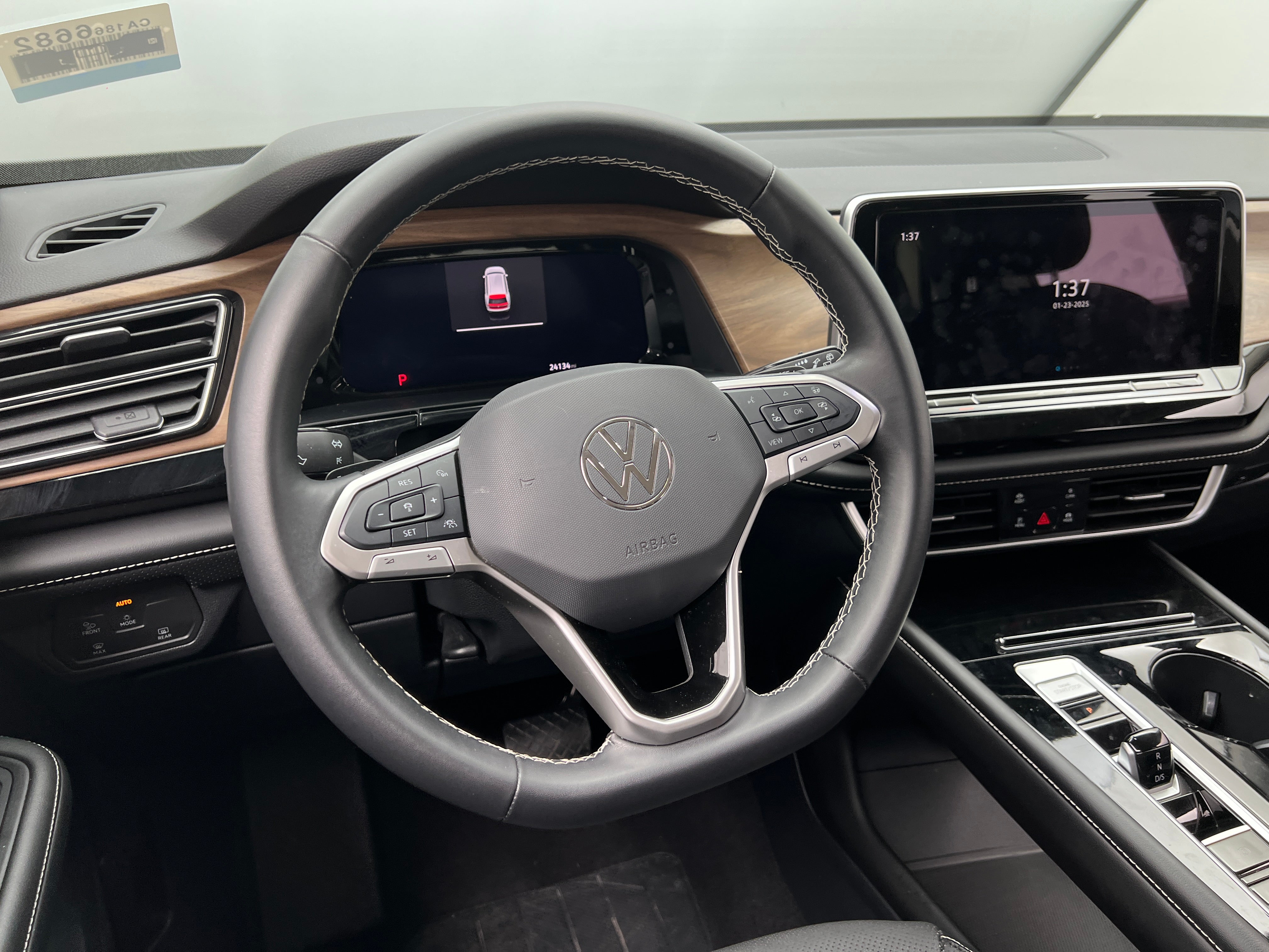 2024 Volkswagen Atlas SE 5