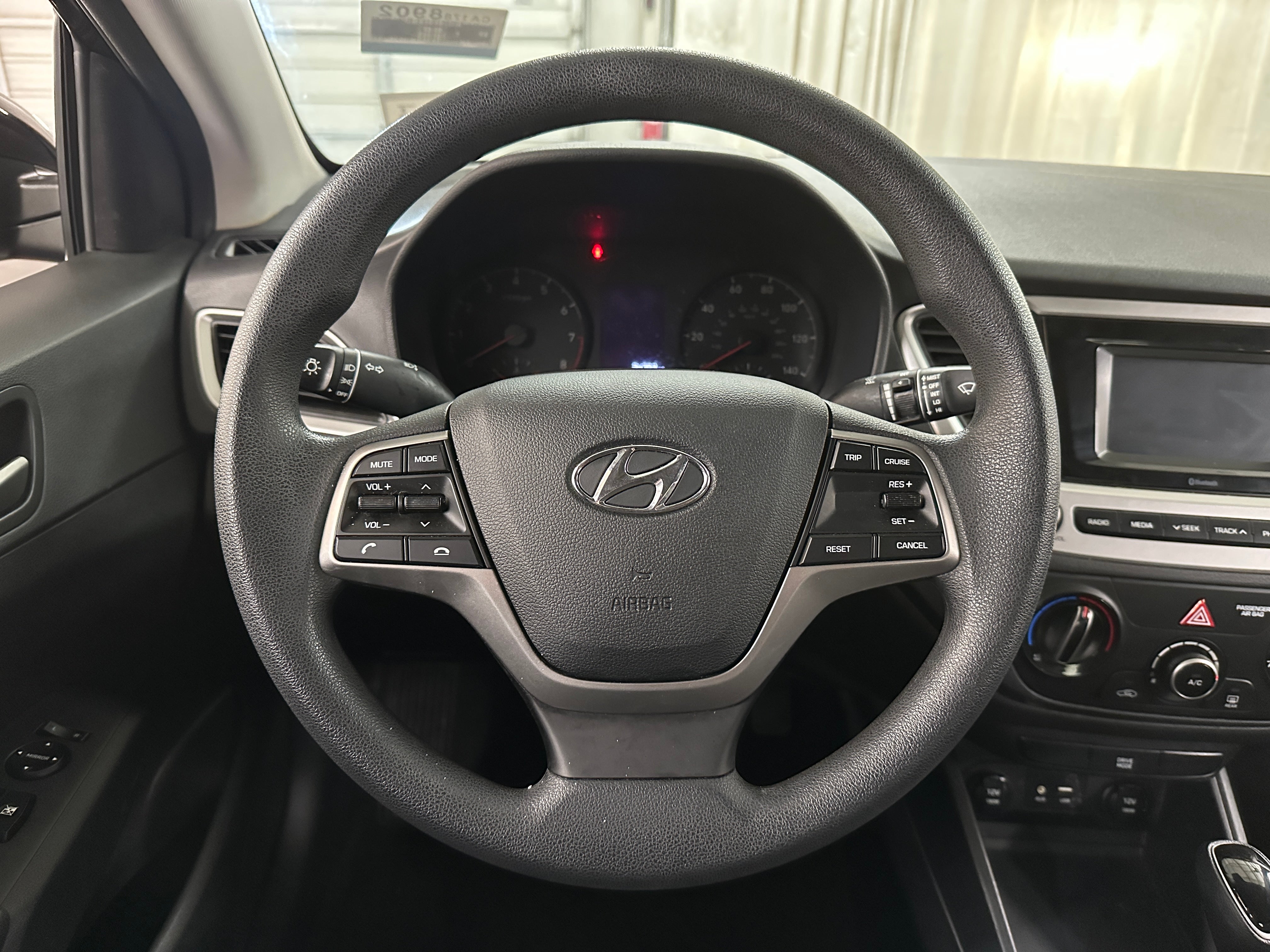 2022 Hyundai Accent SE 5
