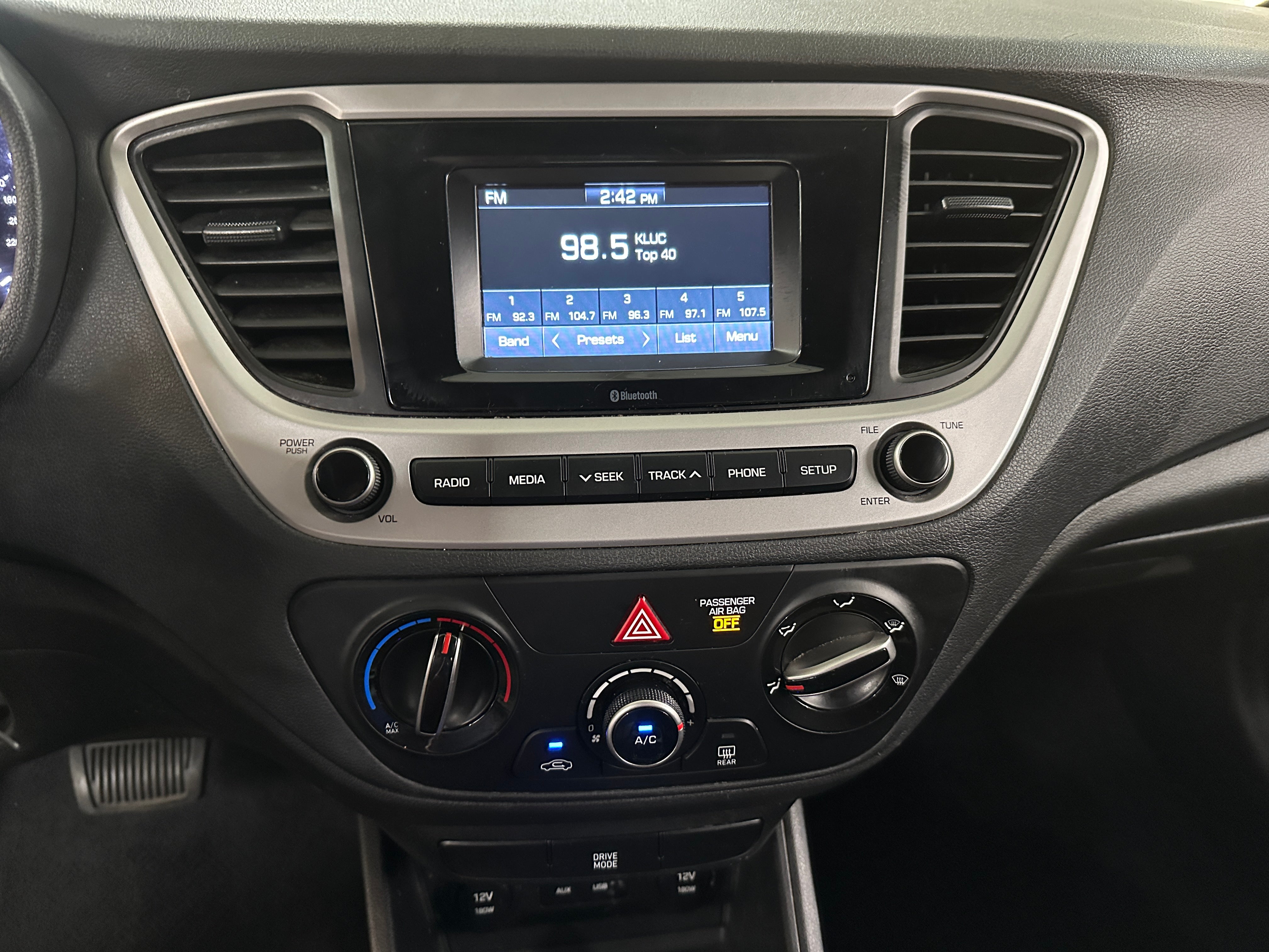 2022 Hyundai Accent SE 4