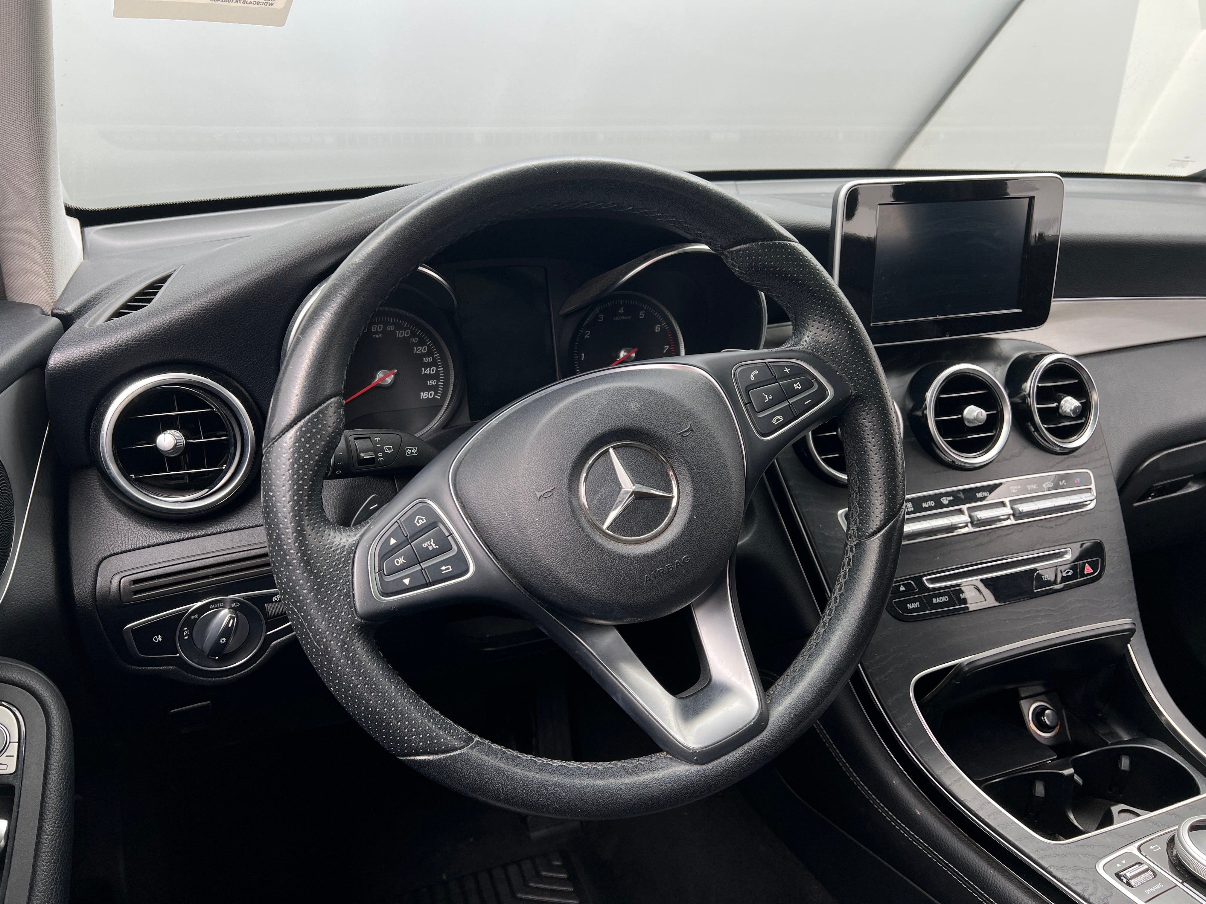 2019 Mercedes-Benz GLC 300 5