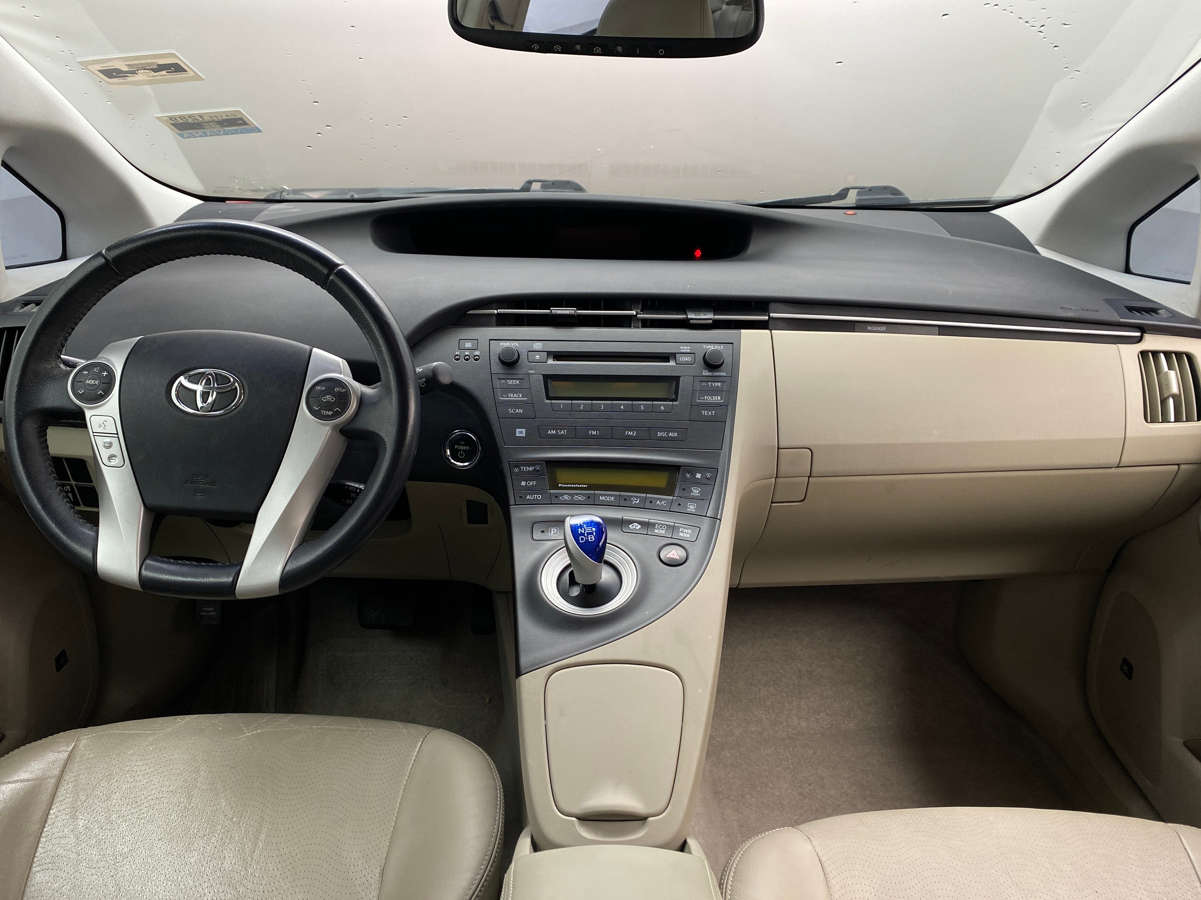 2011 Toyota Prius Four 3