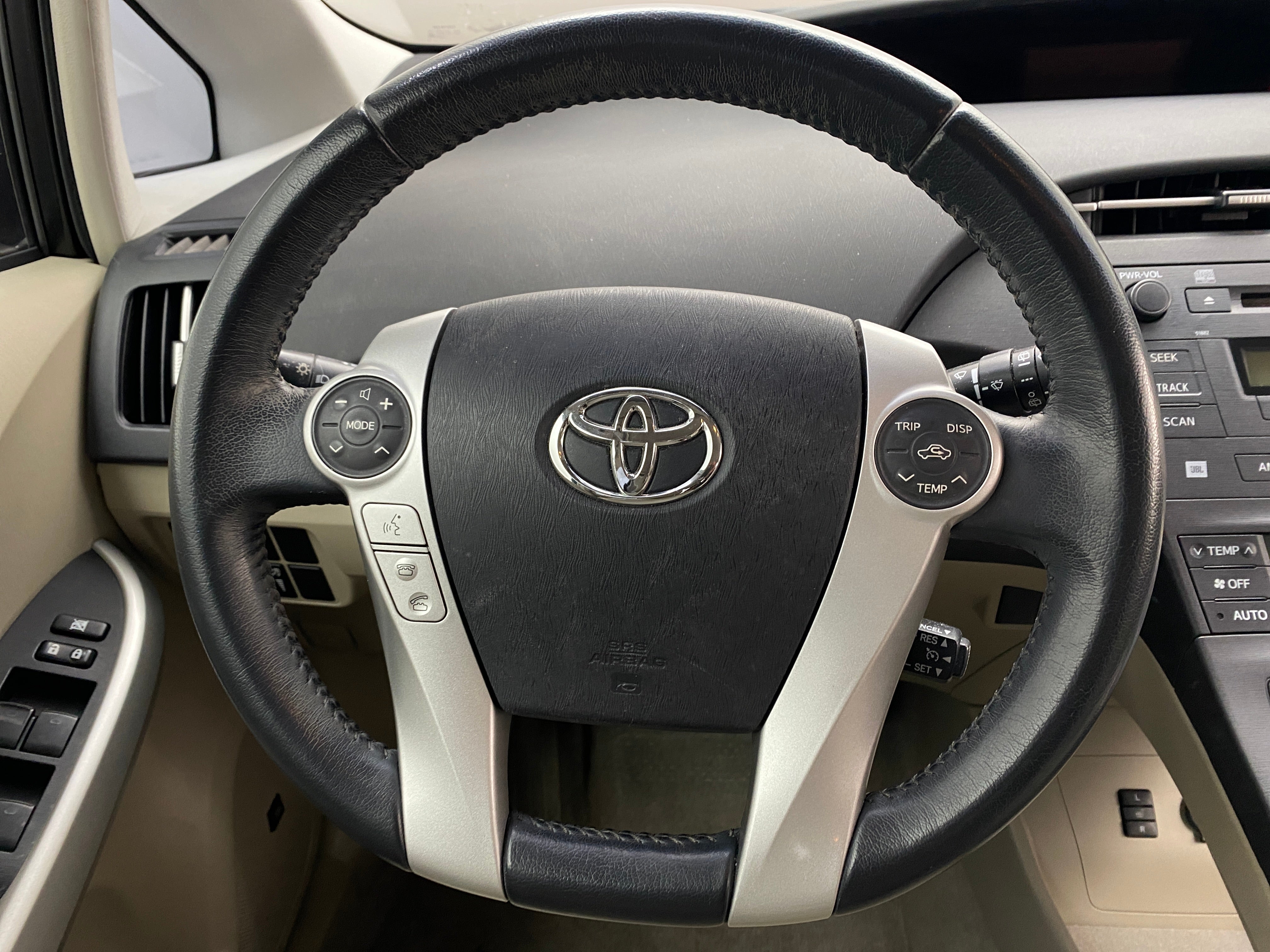 2011 Toyota Prius Four 5