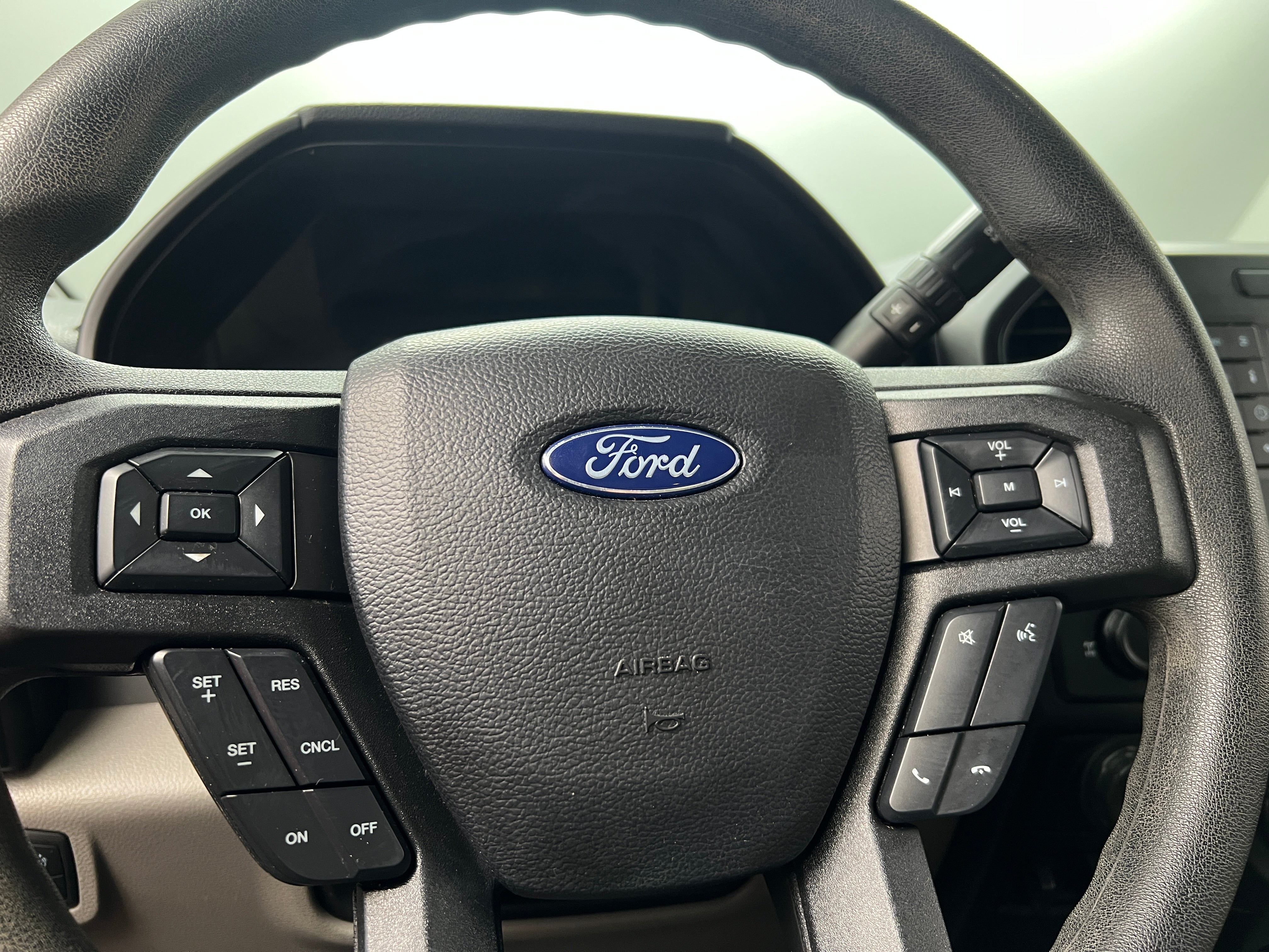 2020 Ford Econoline E-150 5