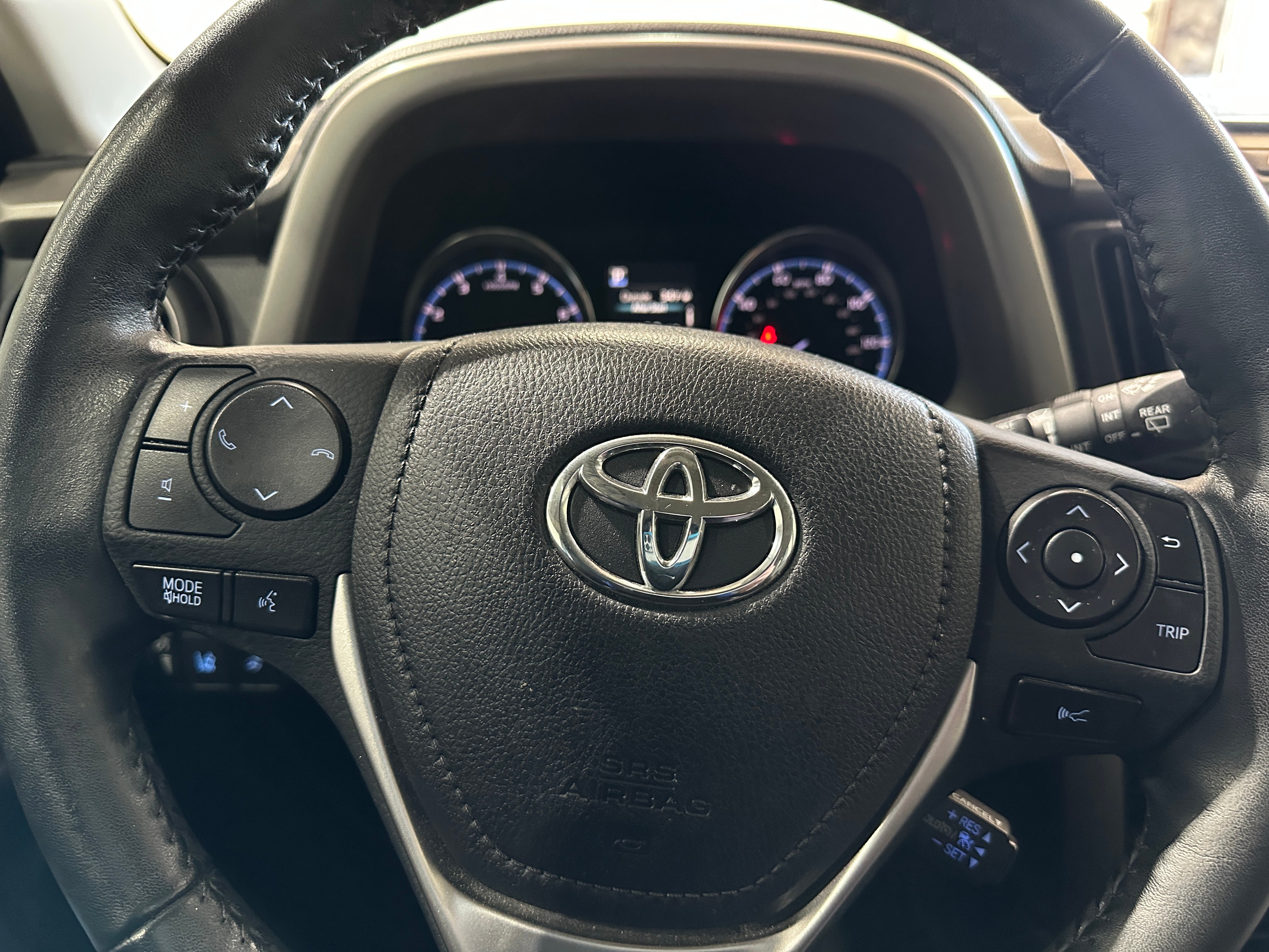 2018 Toyota RAV4 Platinum 5