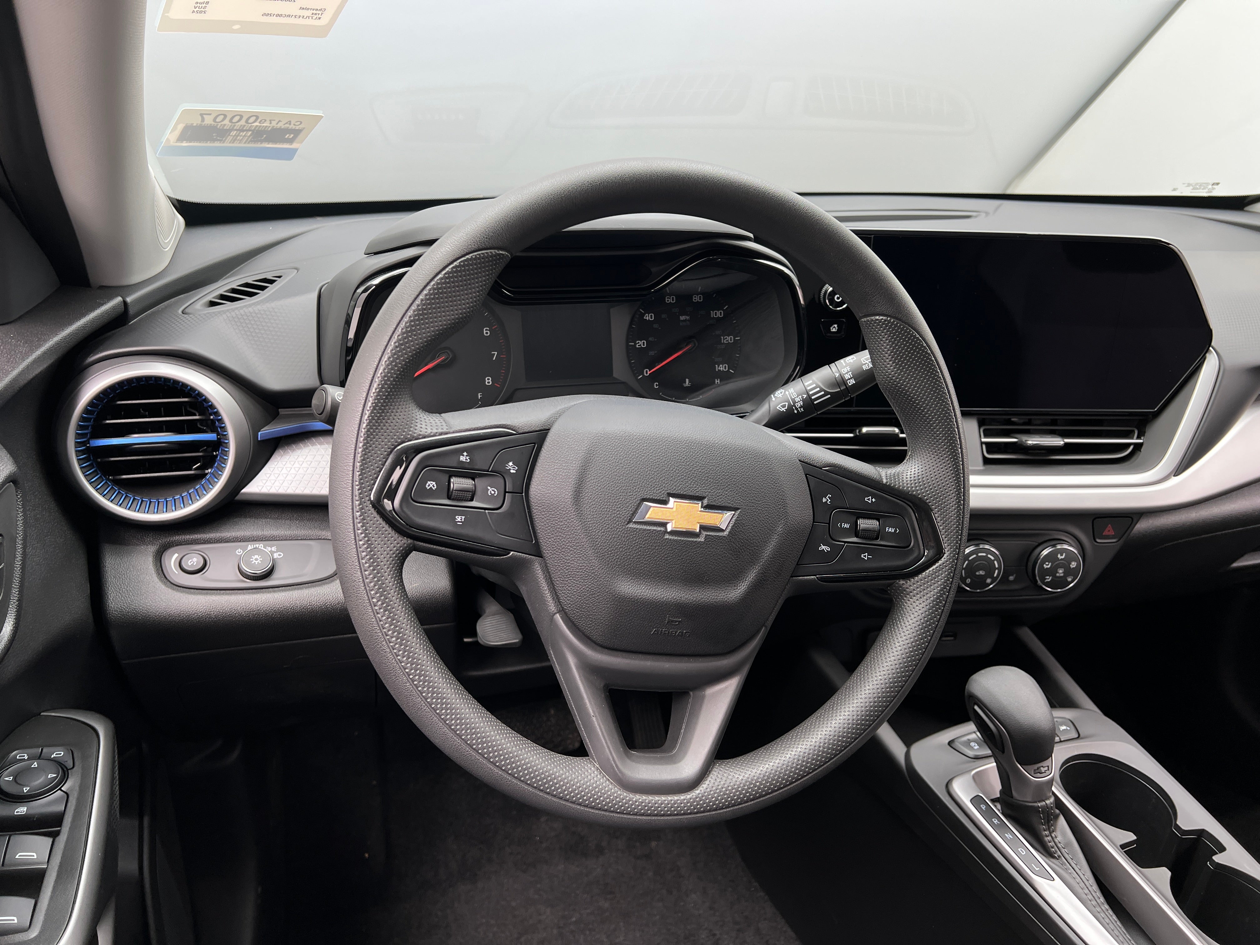 2024 Chevrolet Trax LS 5