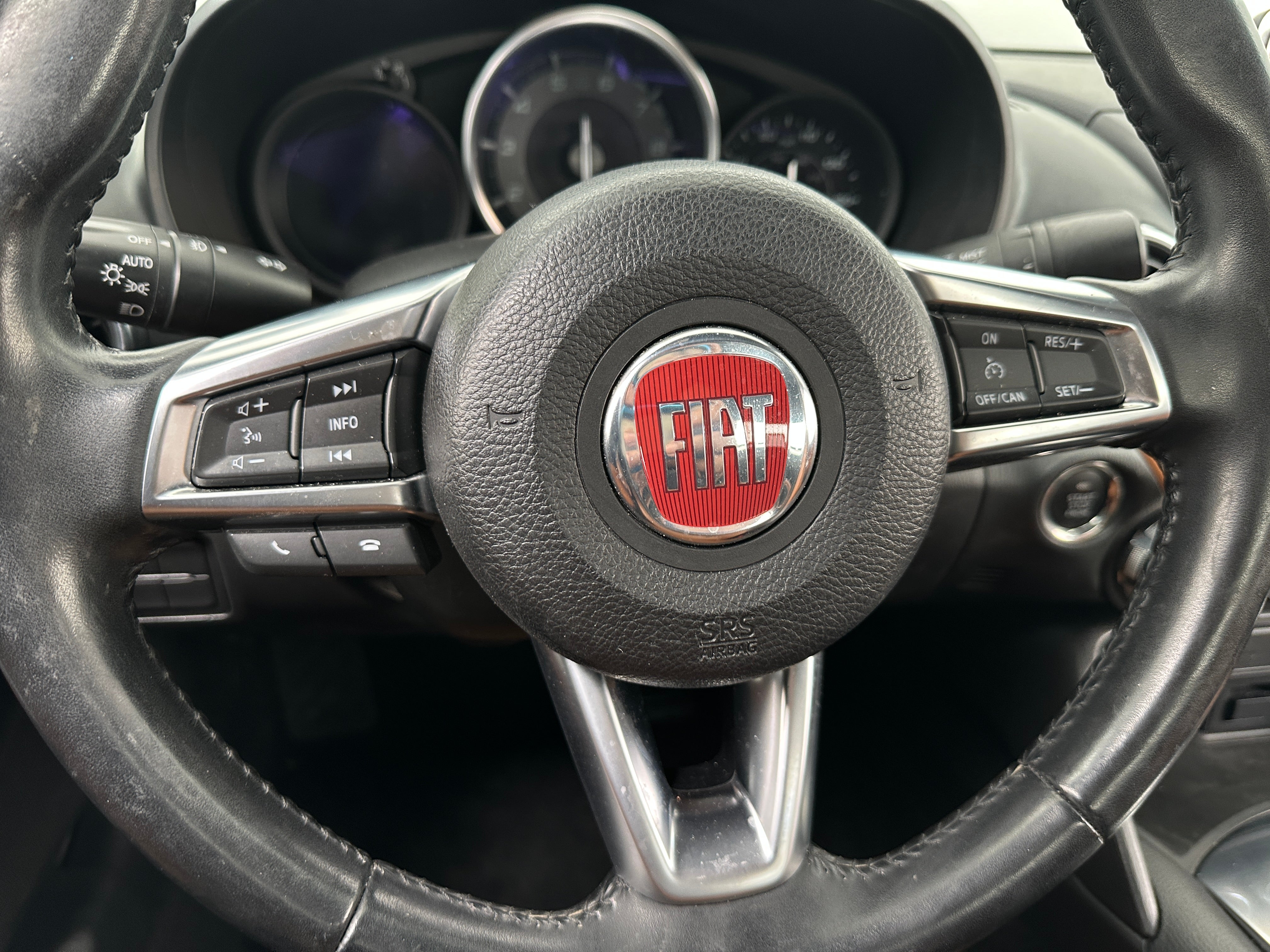 2017 Fiat 124 Spider Lusso 4