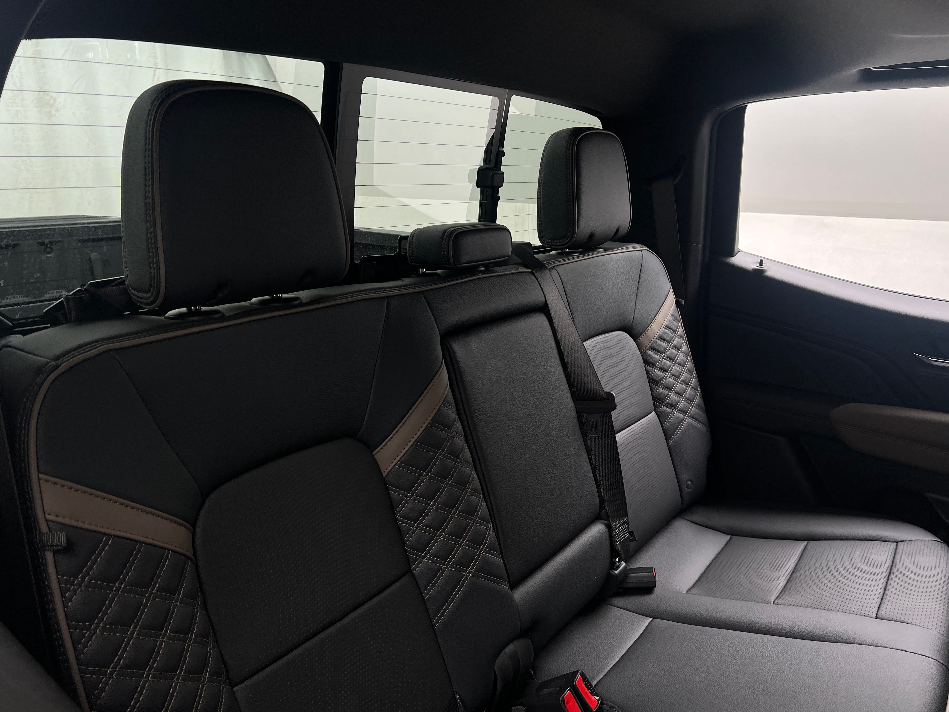 2024 GMC Canyon Denali 6