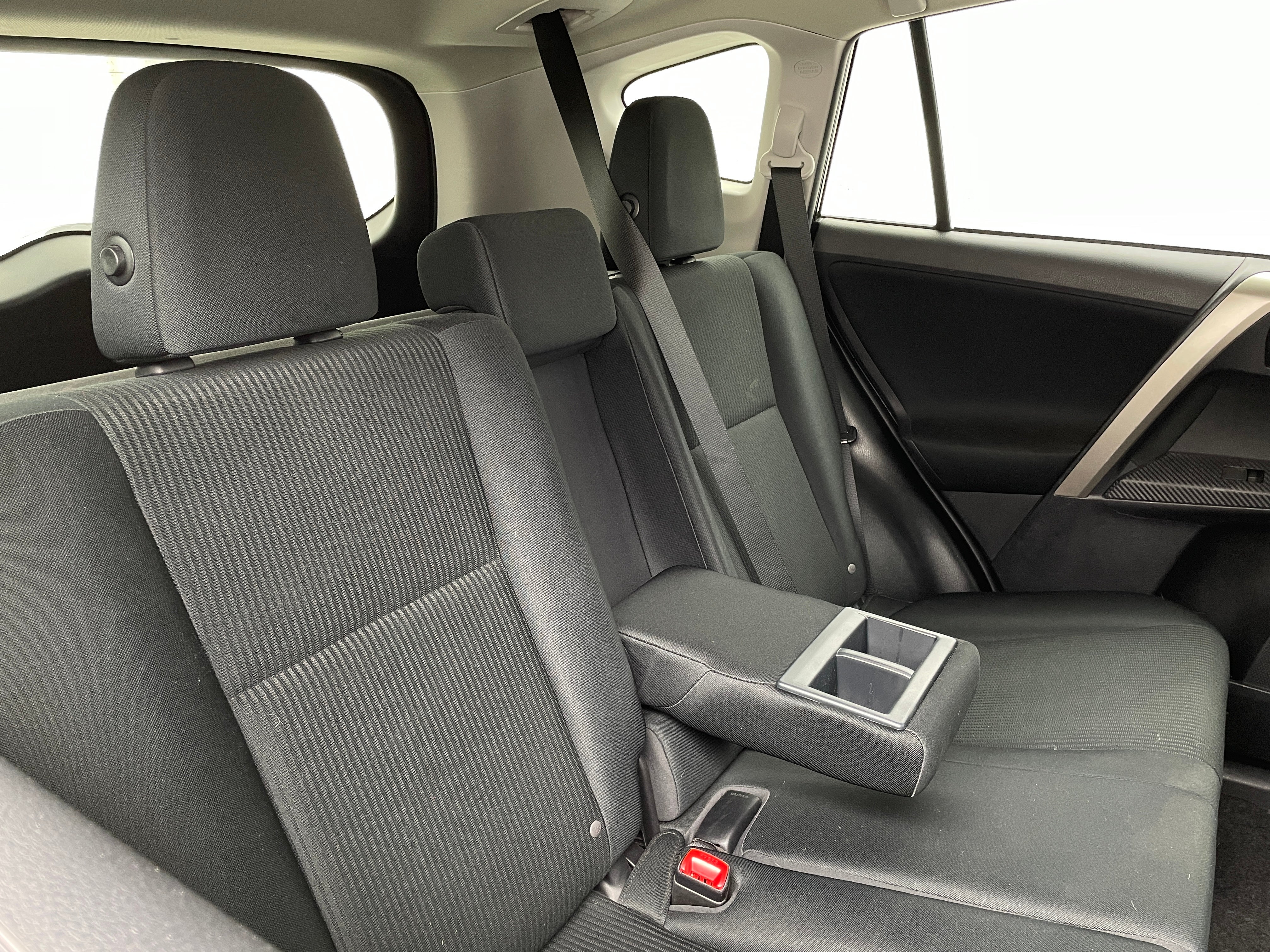 2015 Toyota RAV4 LE 6