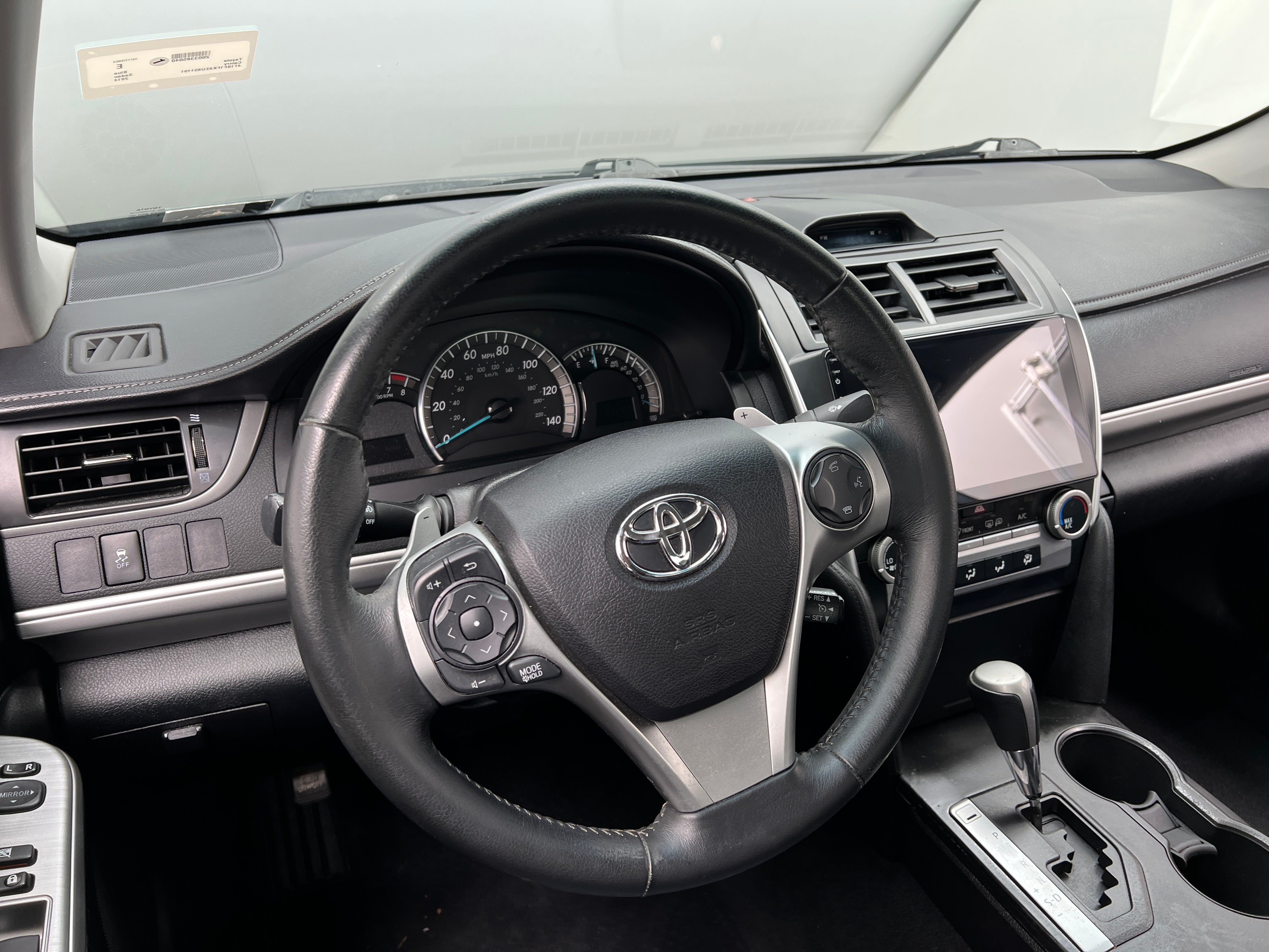 2014 Toyota Camry SE 5