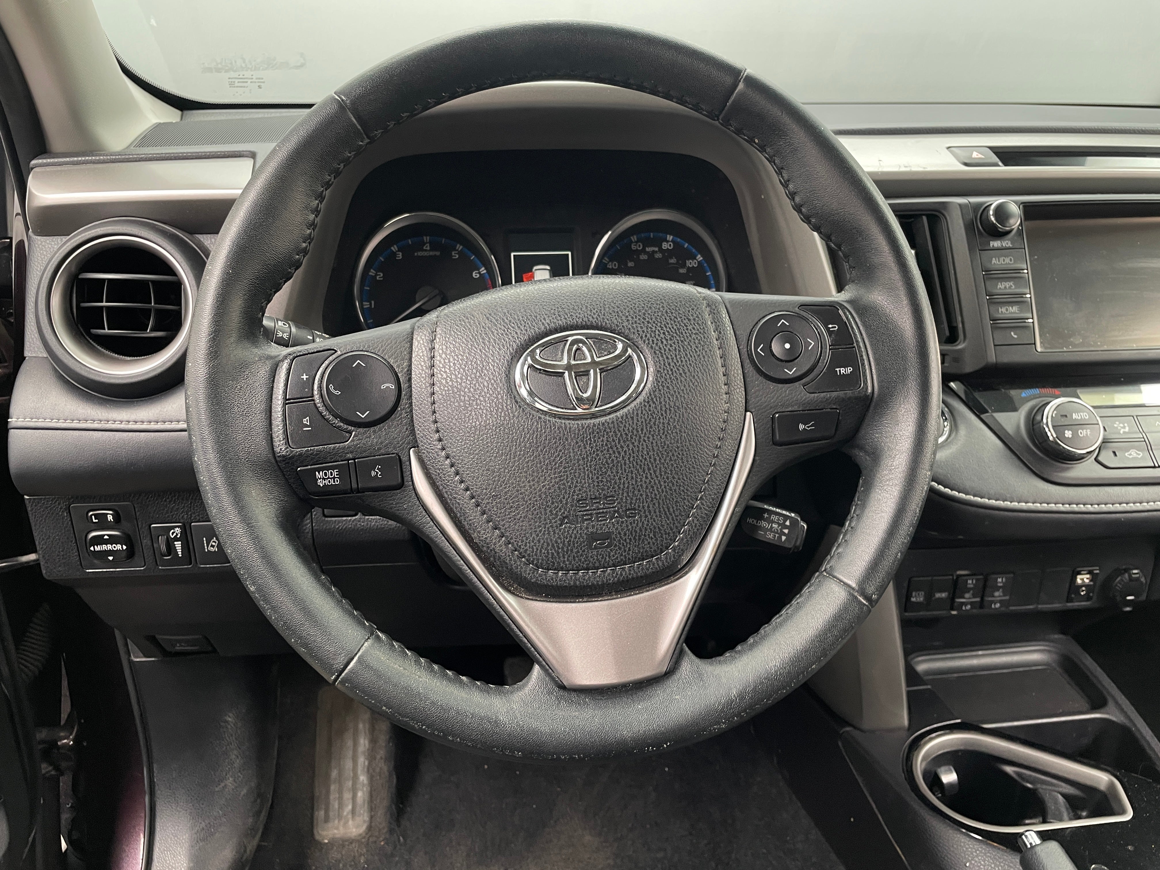 Thumbnail: 2017 Toyota RAV4 - 5