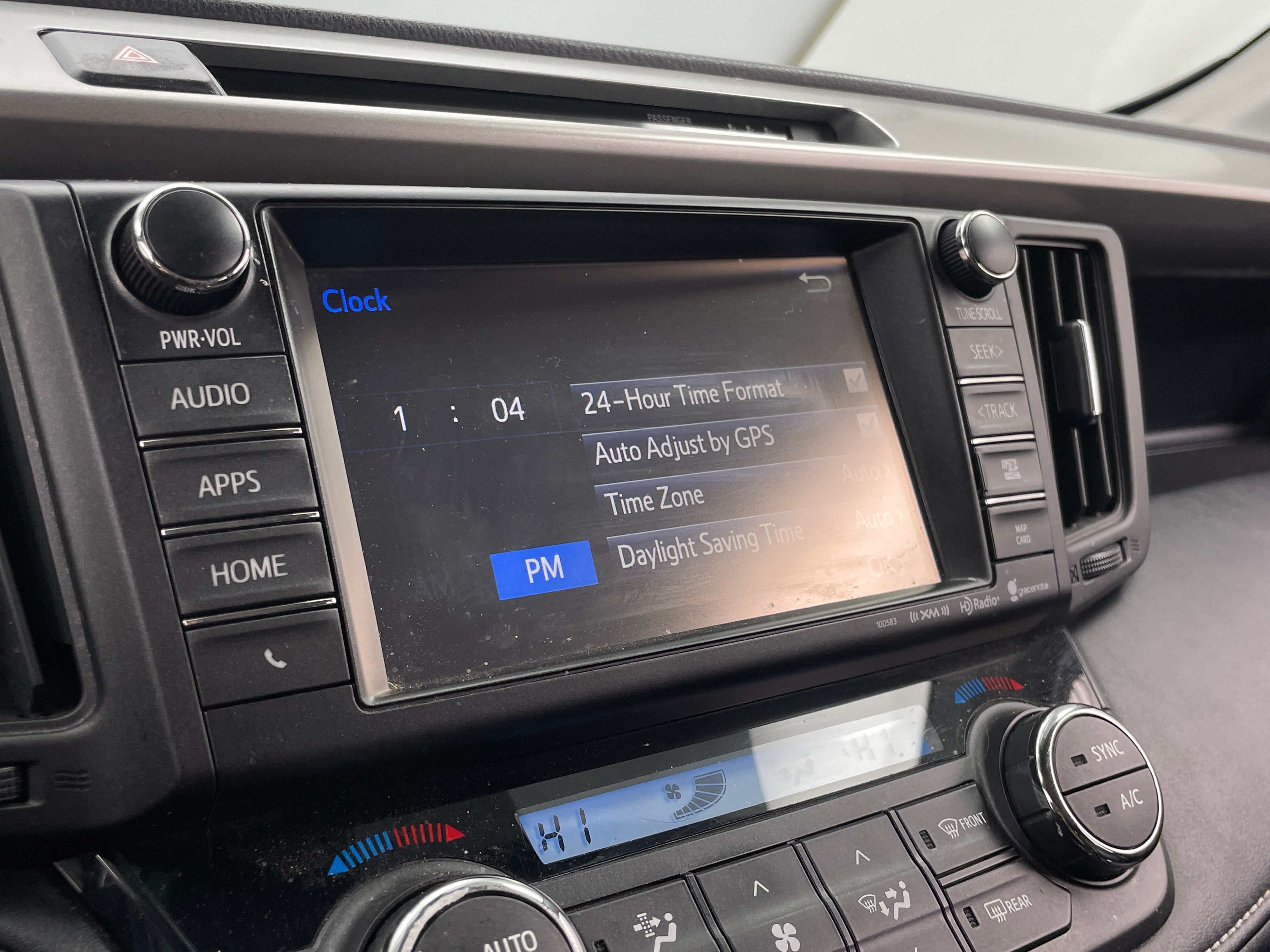 Thumbnail: 2017 Toyota RAV4 - 4