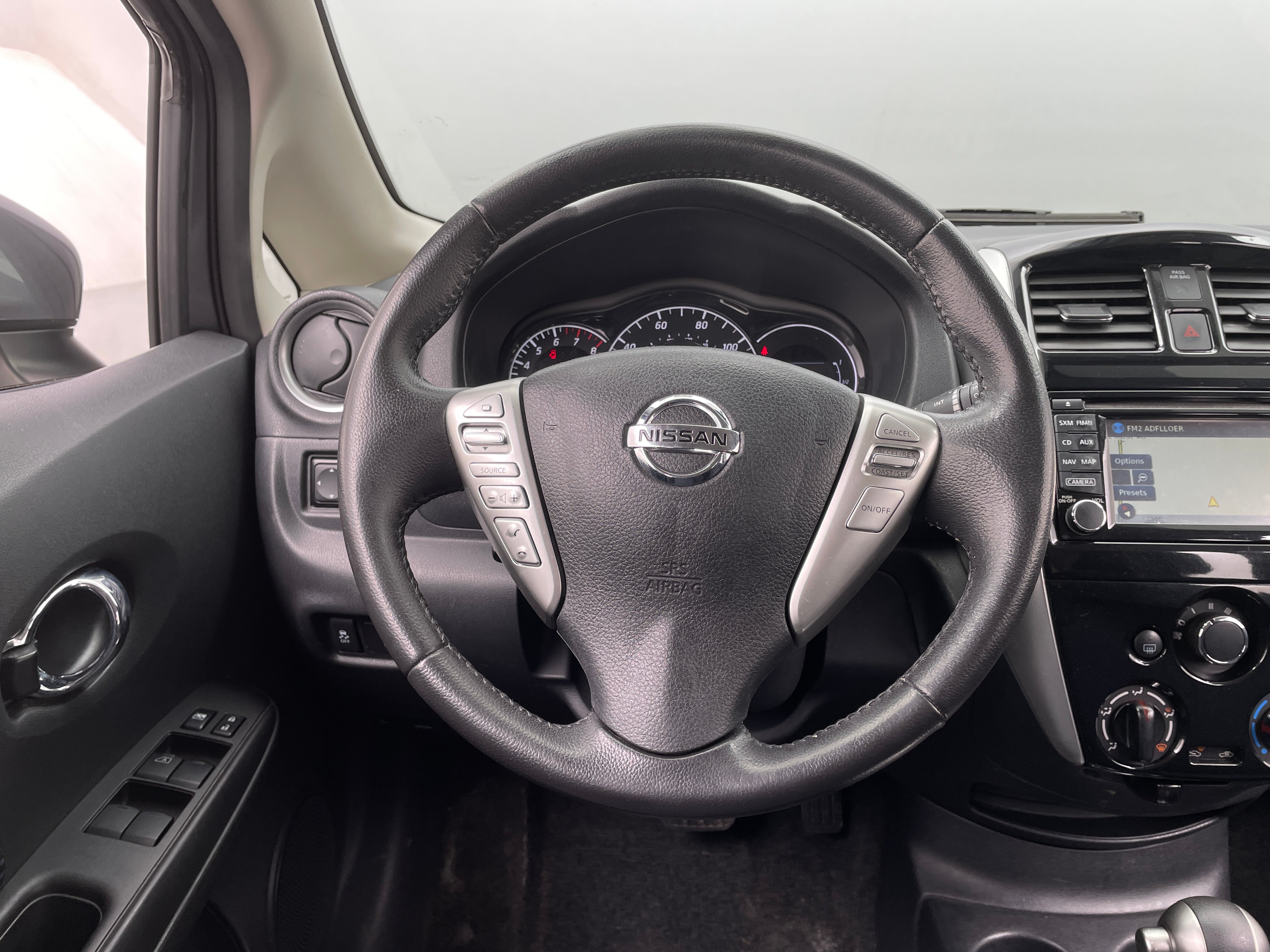 2016 Nissan Versa Note SL 5