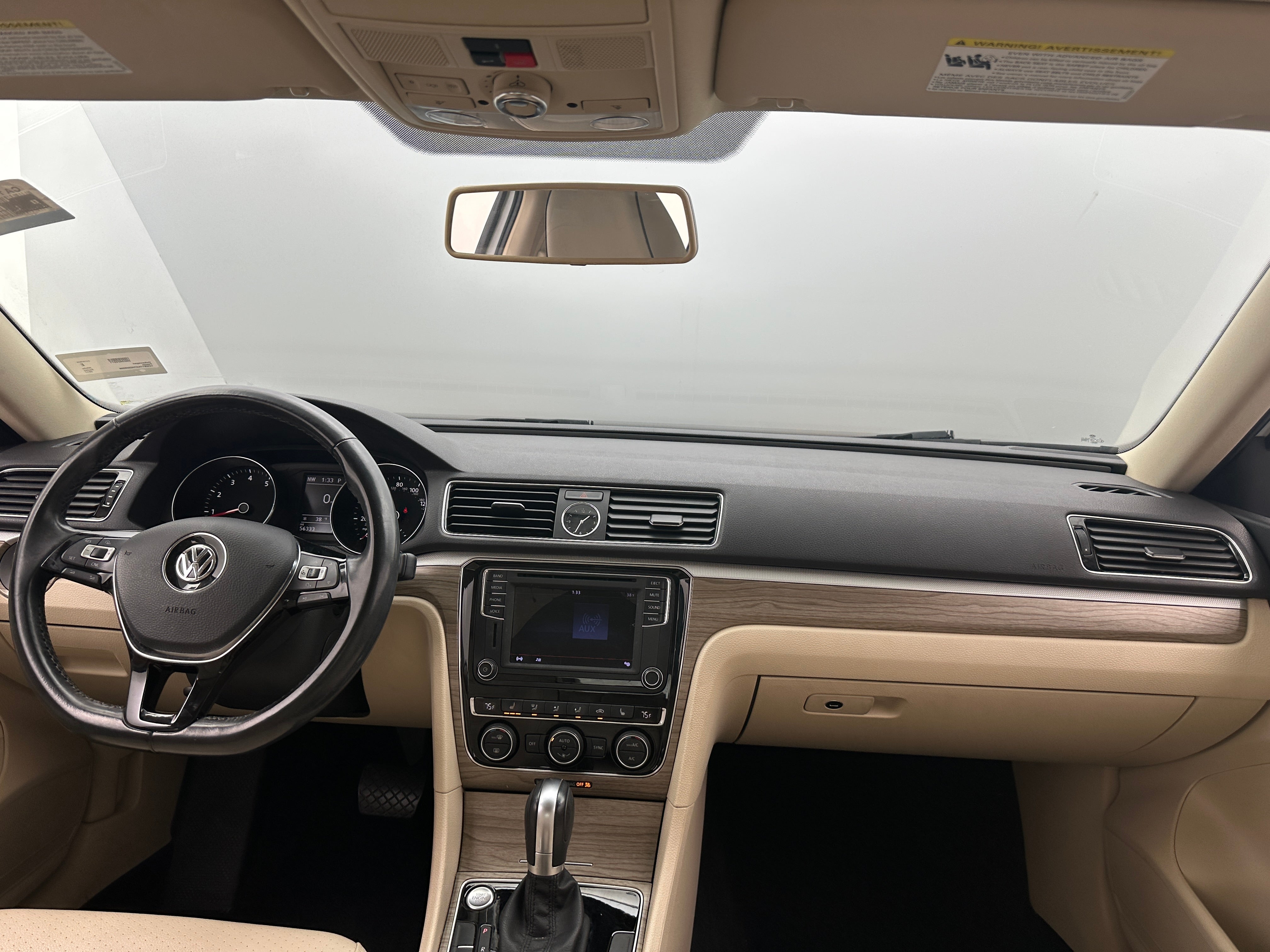 2017 Volkswagen Passat SE 2