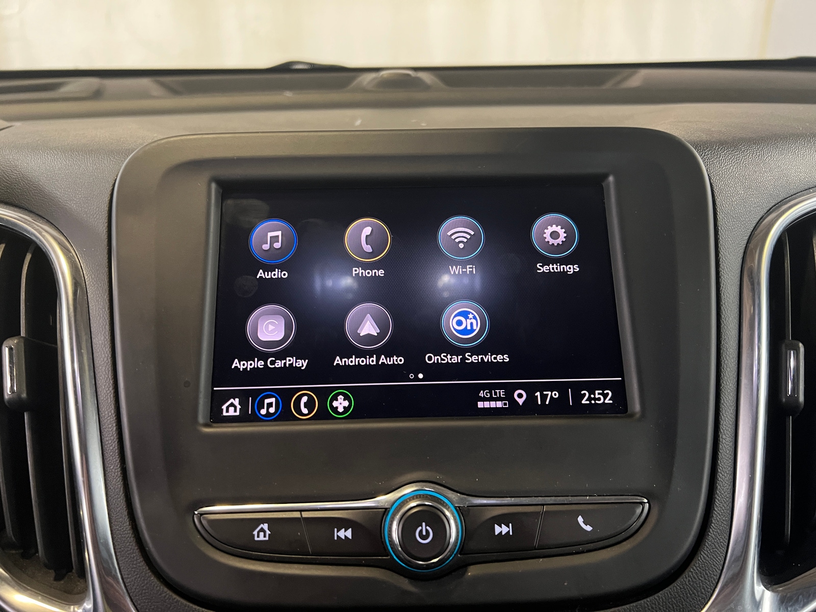 Thumbnail: 2022 Chevrolet Equinox - 4
