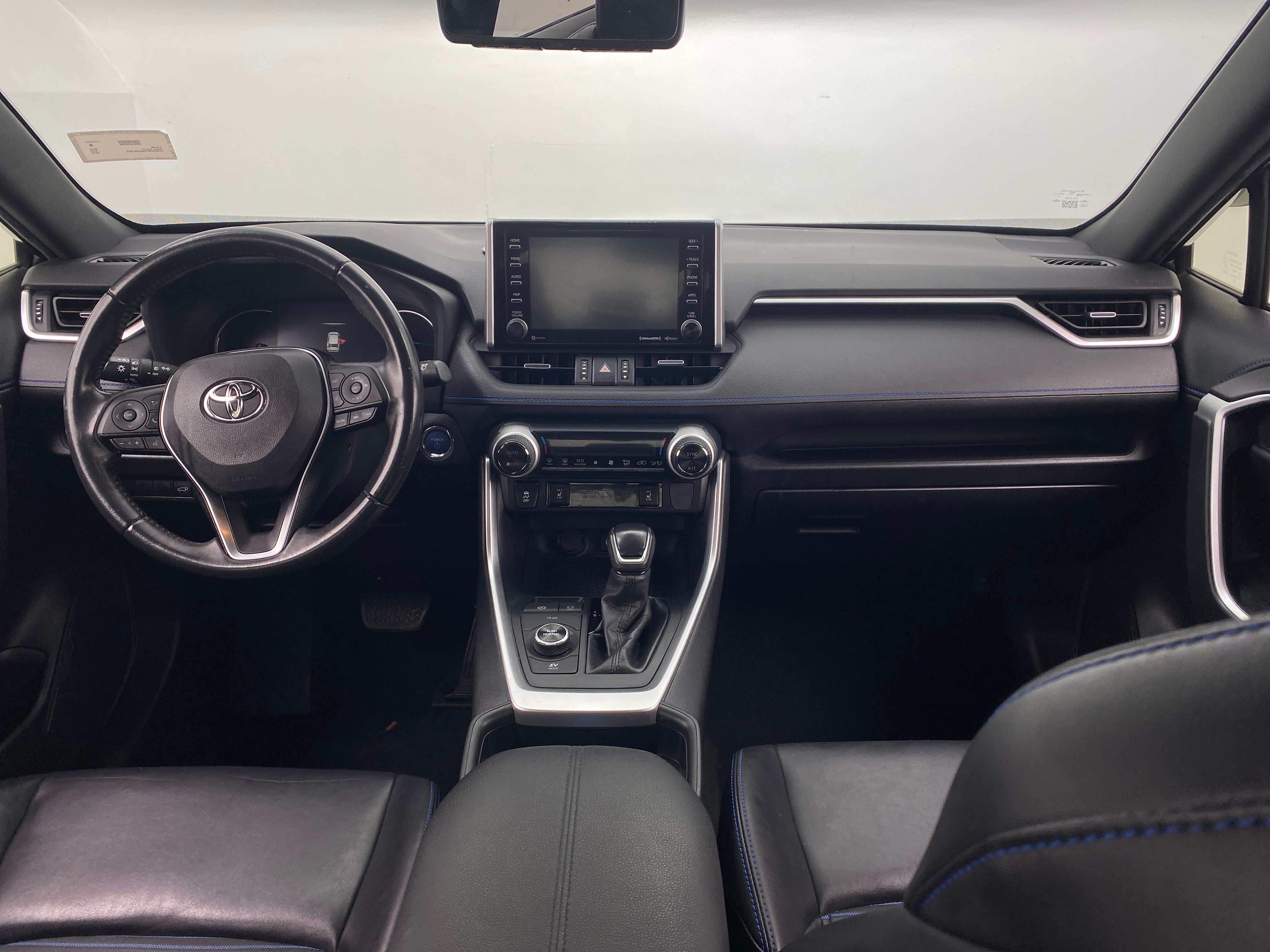 2019 Toyota RAV4 XSE 3