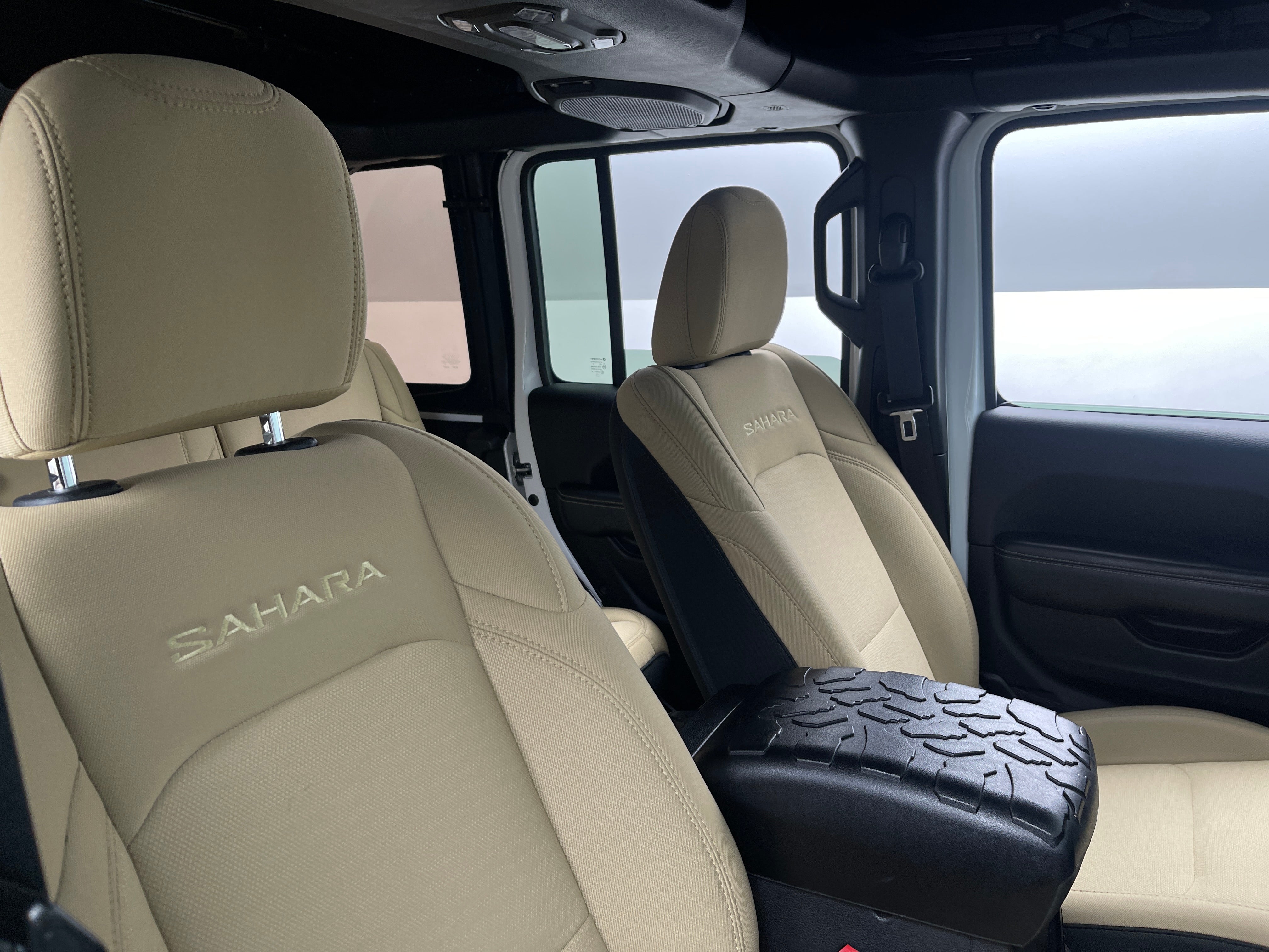 2019 Jeep Wrangler Unlimited Sahara 2