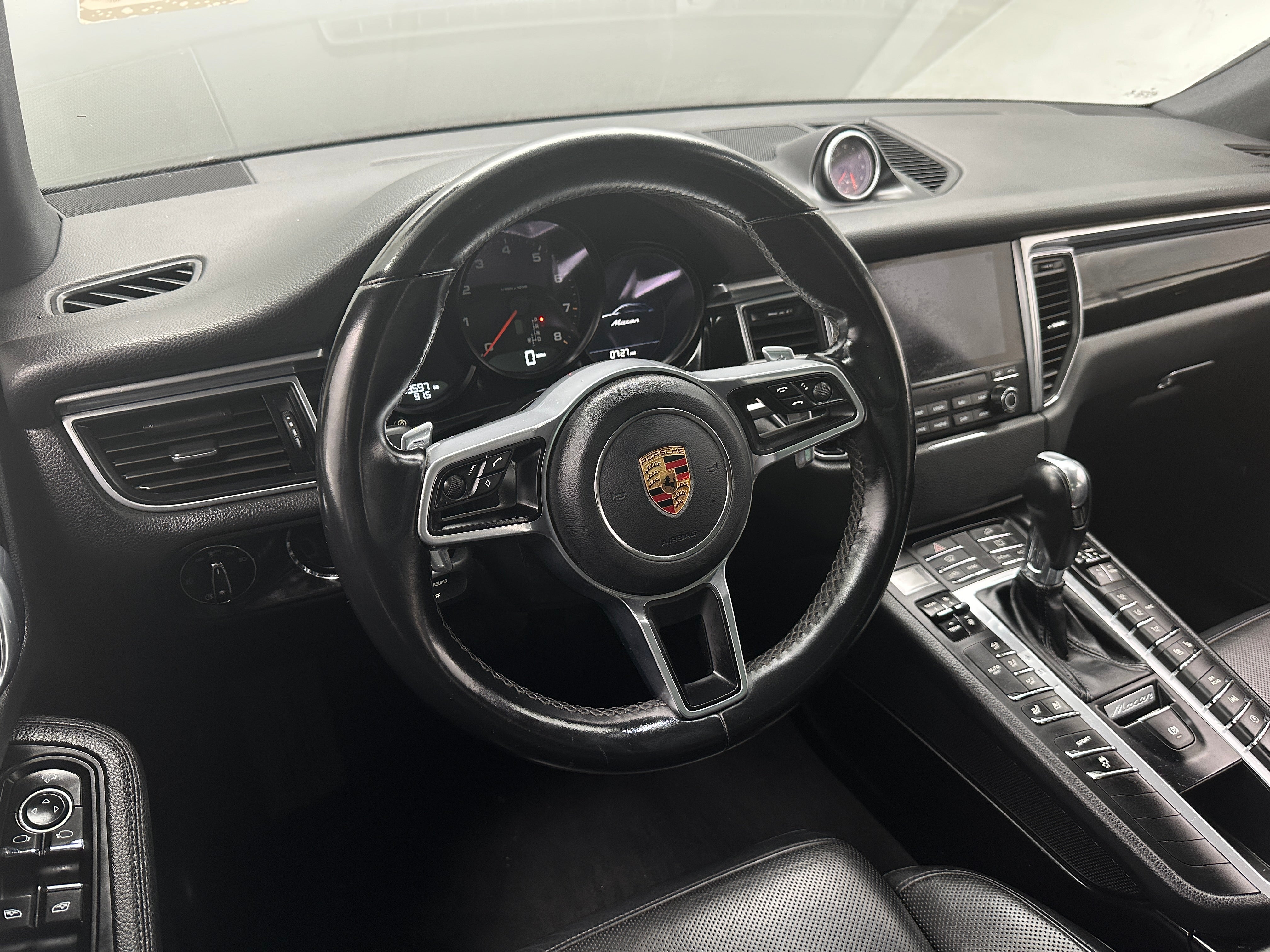 2018 Porsche Macan Base 5