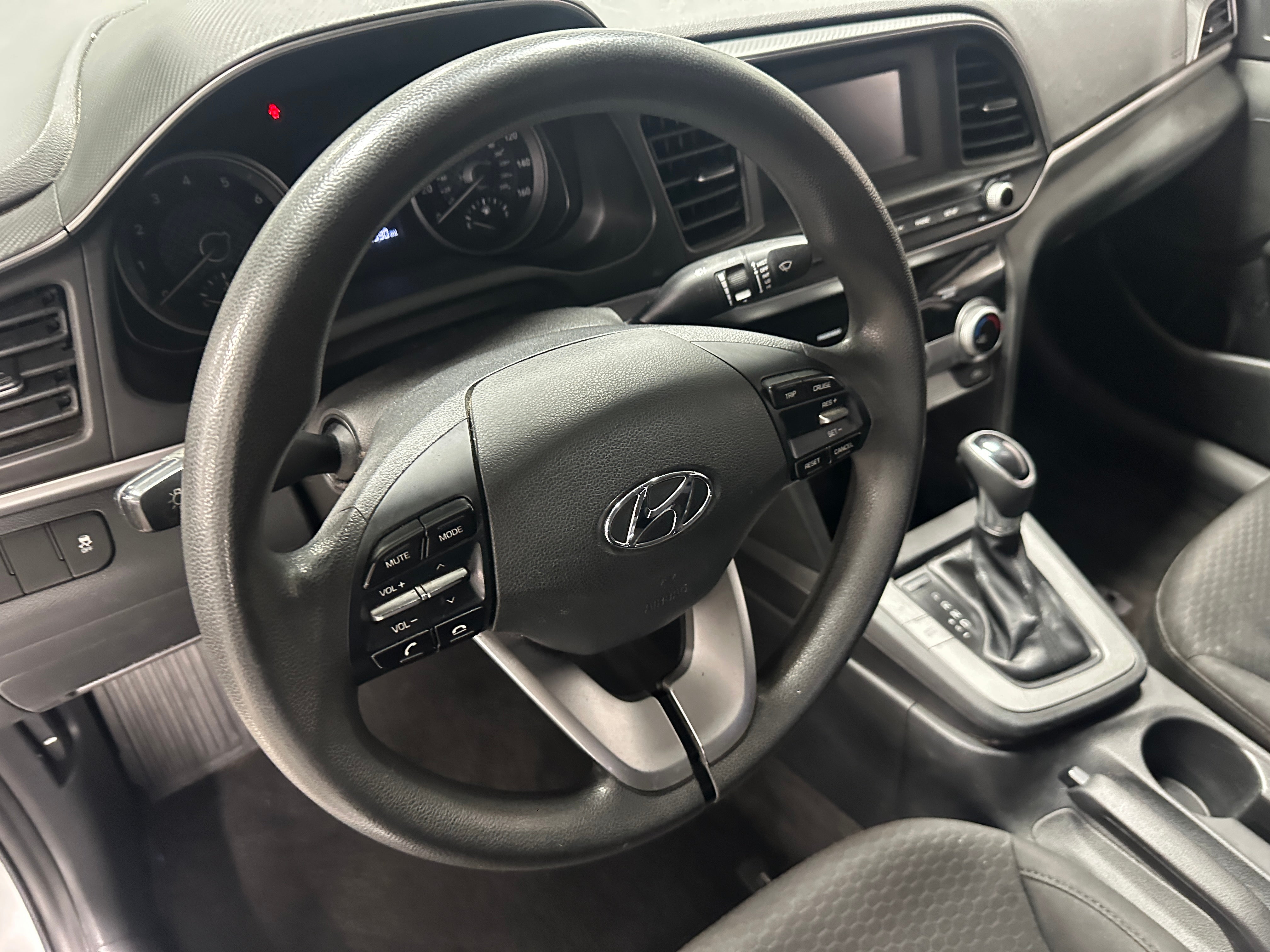 2019 Hyundai Elantra SE 5