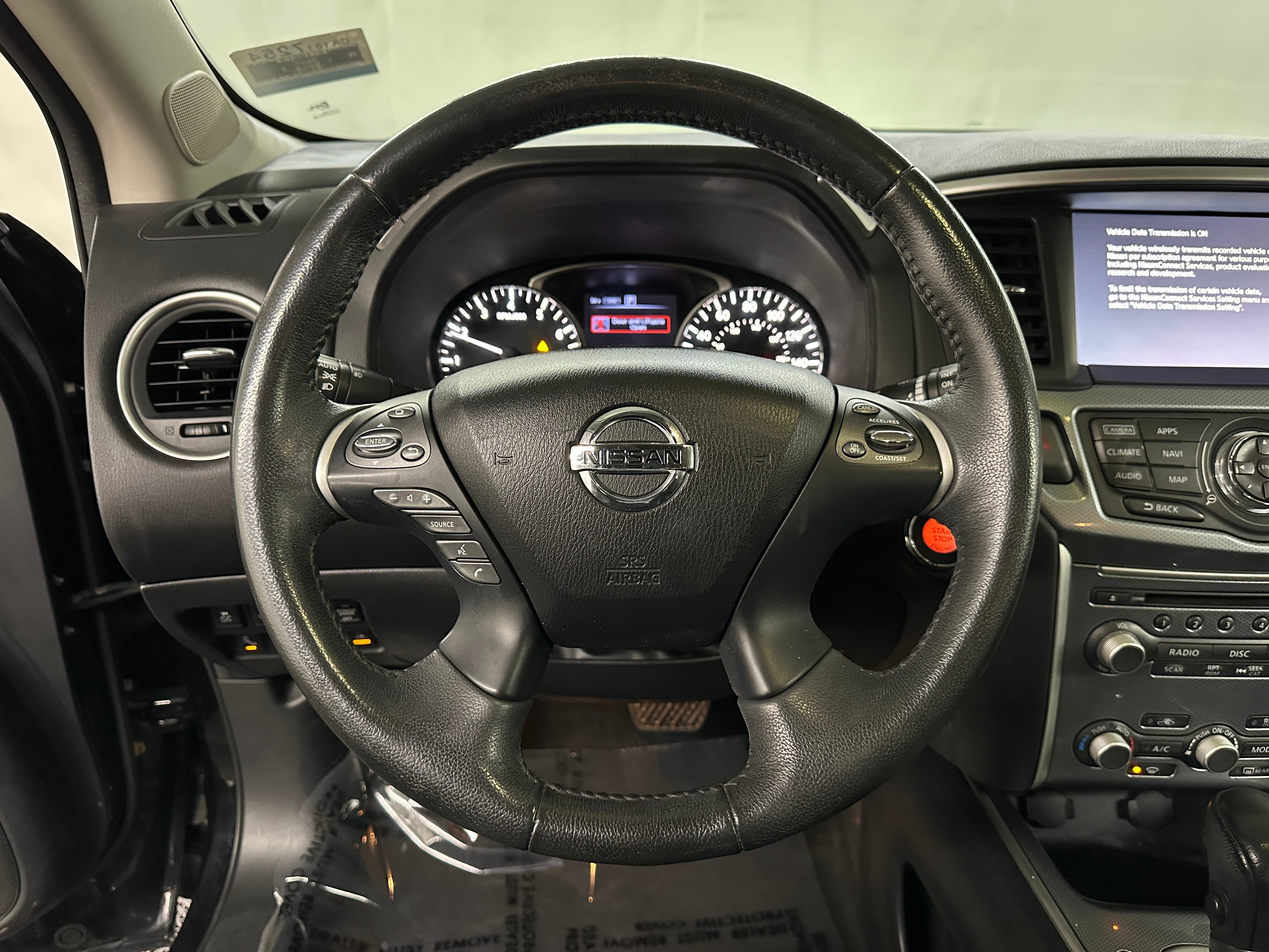2017 Nissan Pathfinder SL 4