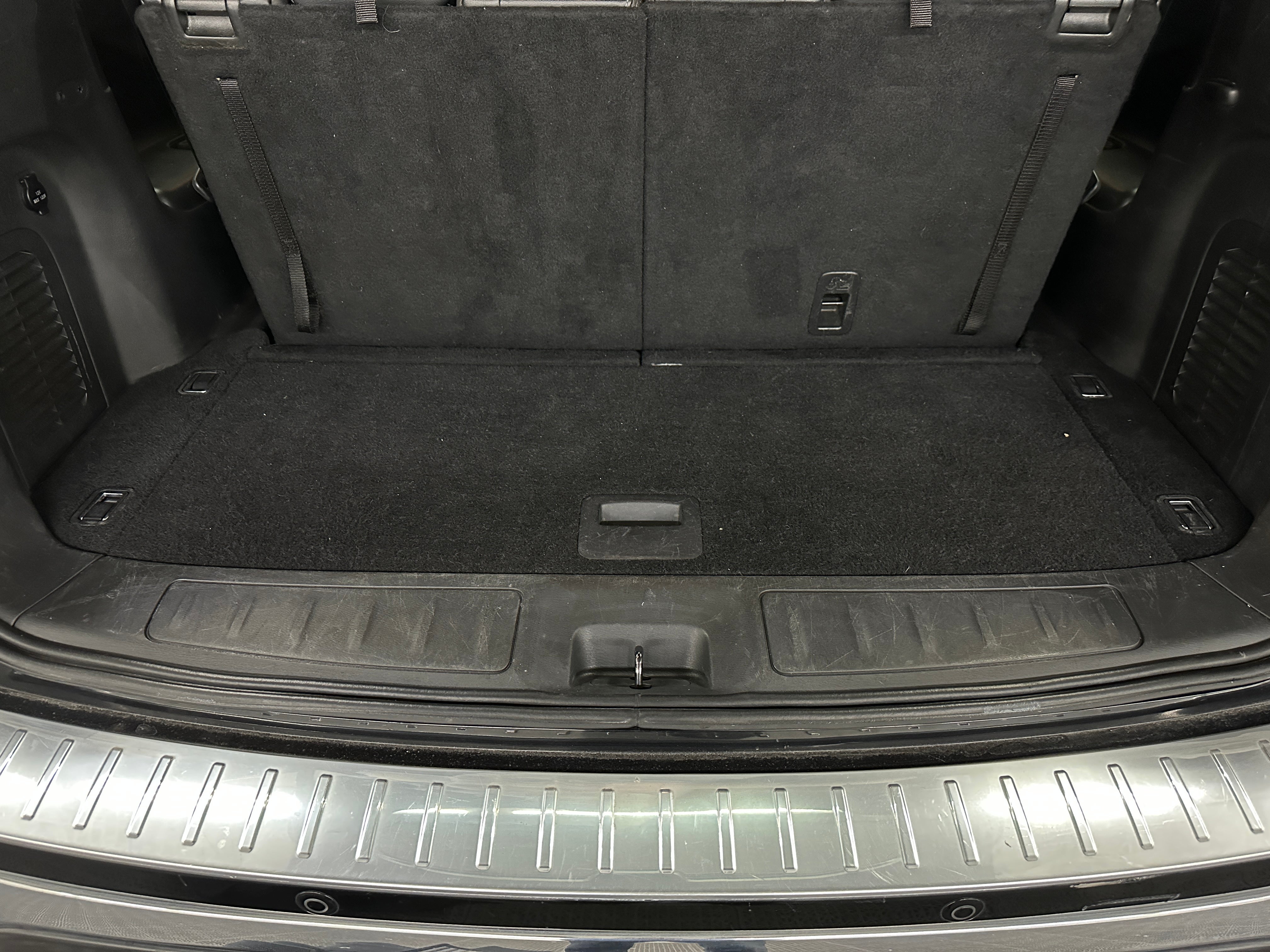 2017 Nissan Pathfinder SL 6