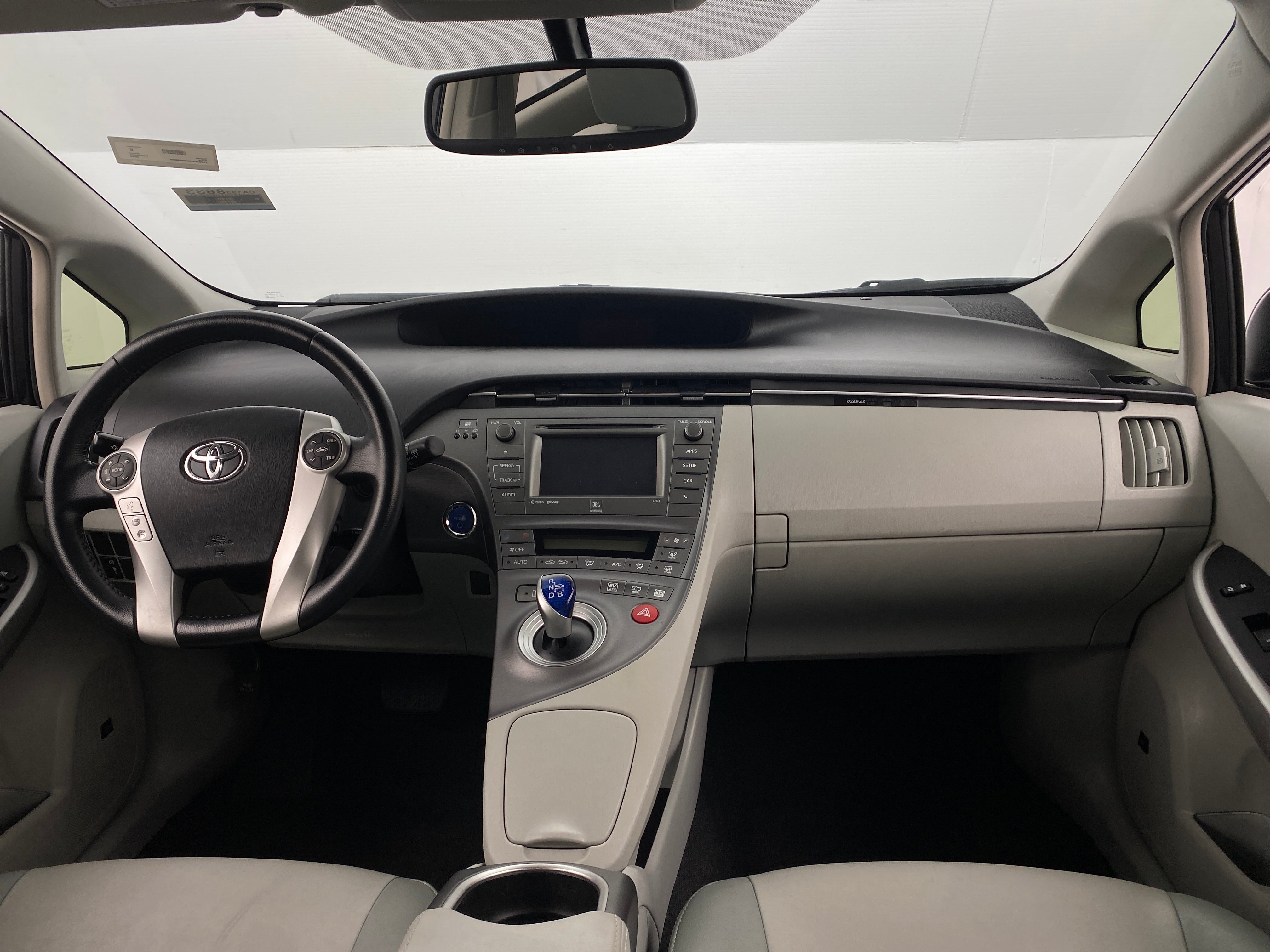 2013 Toyota Prius Four 3