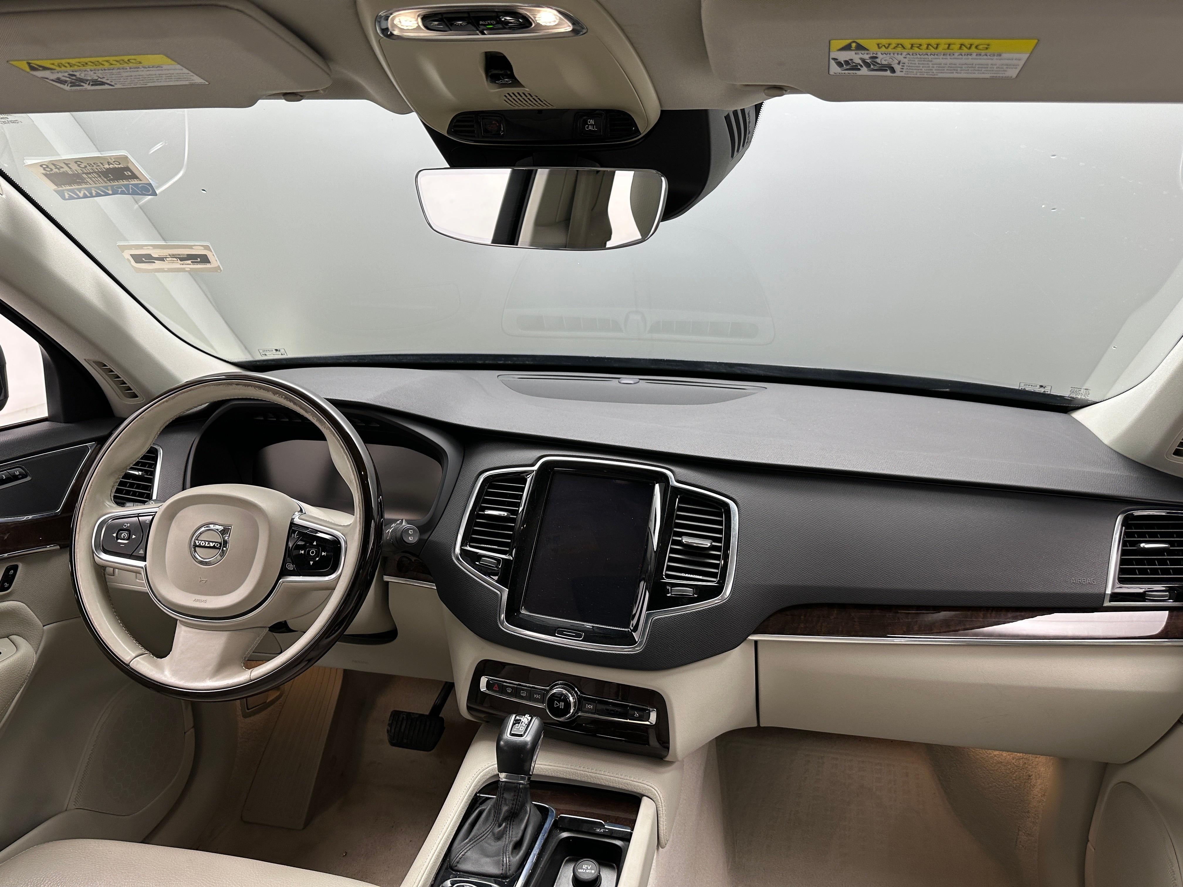 2016 Volvo XC90 T6 Momentum 2