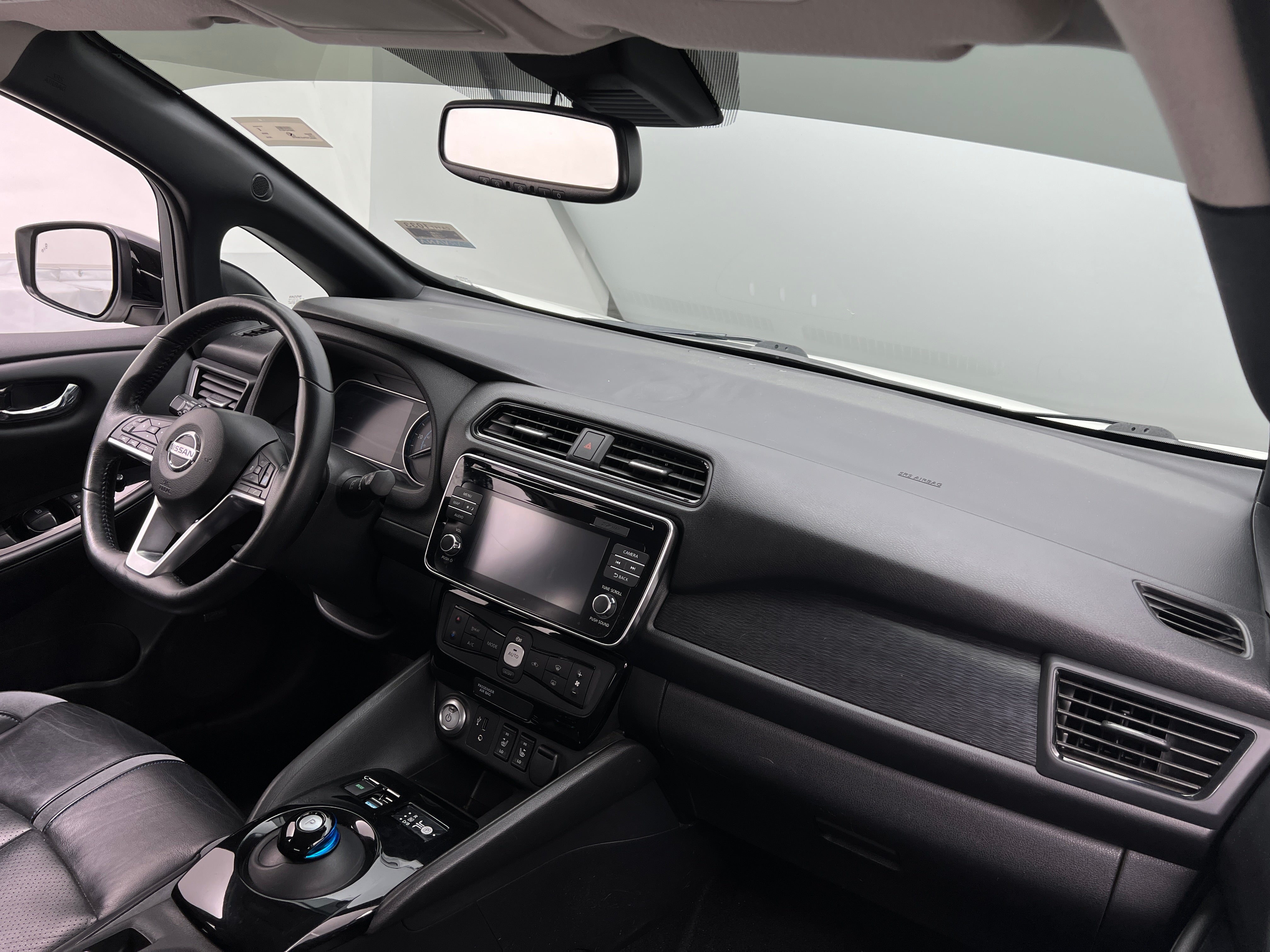 2018 Nissan Leaf SL 3