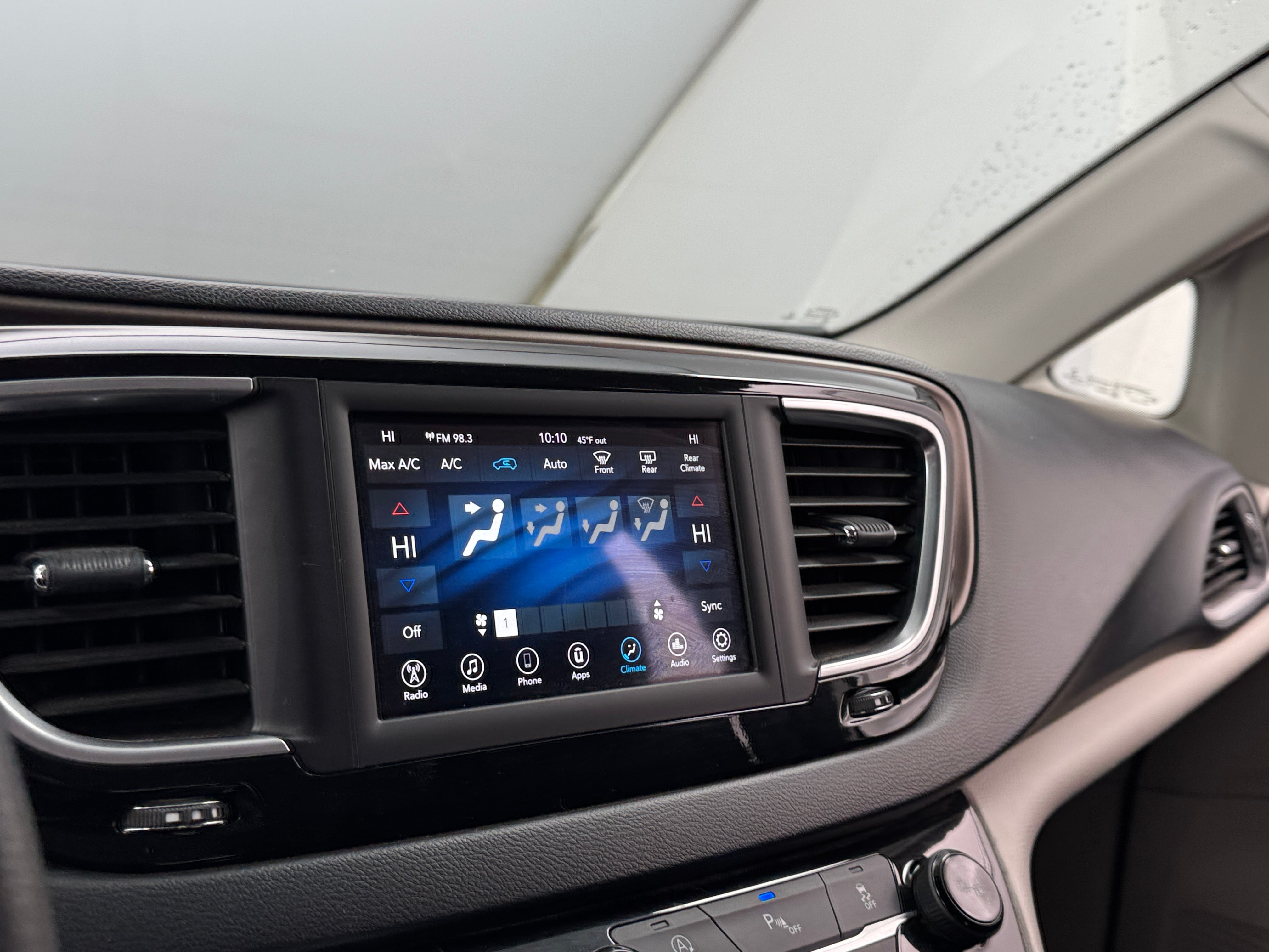 2018 Chrysler Pacifica Touring Plus 4