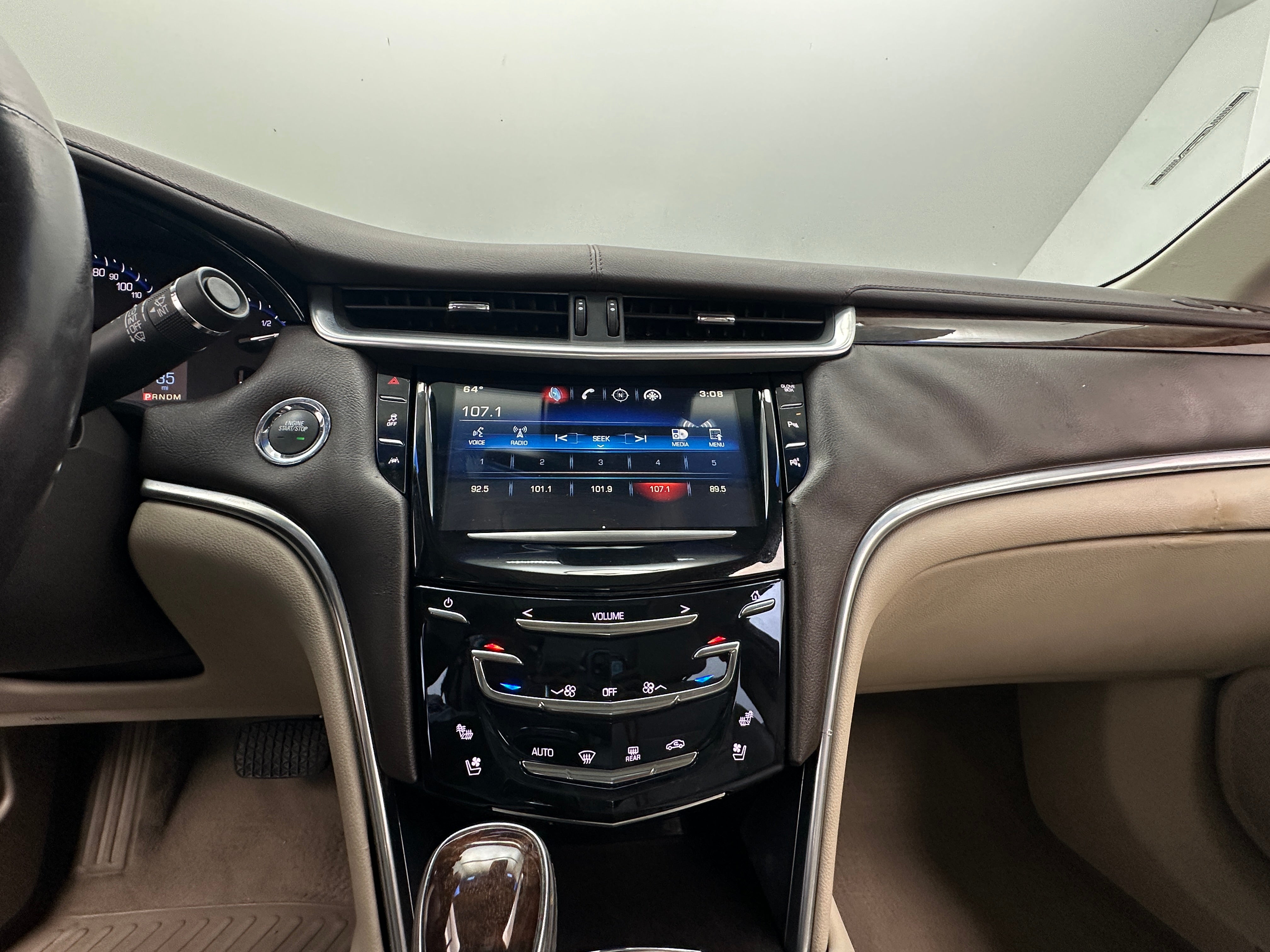 2015 Cadillac XTS Luxury 3