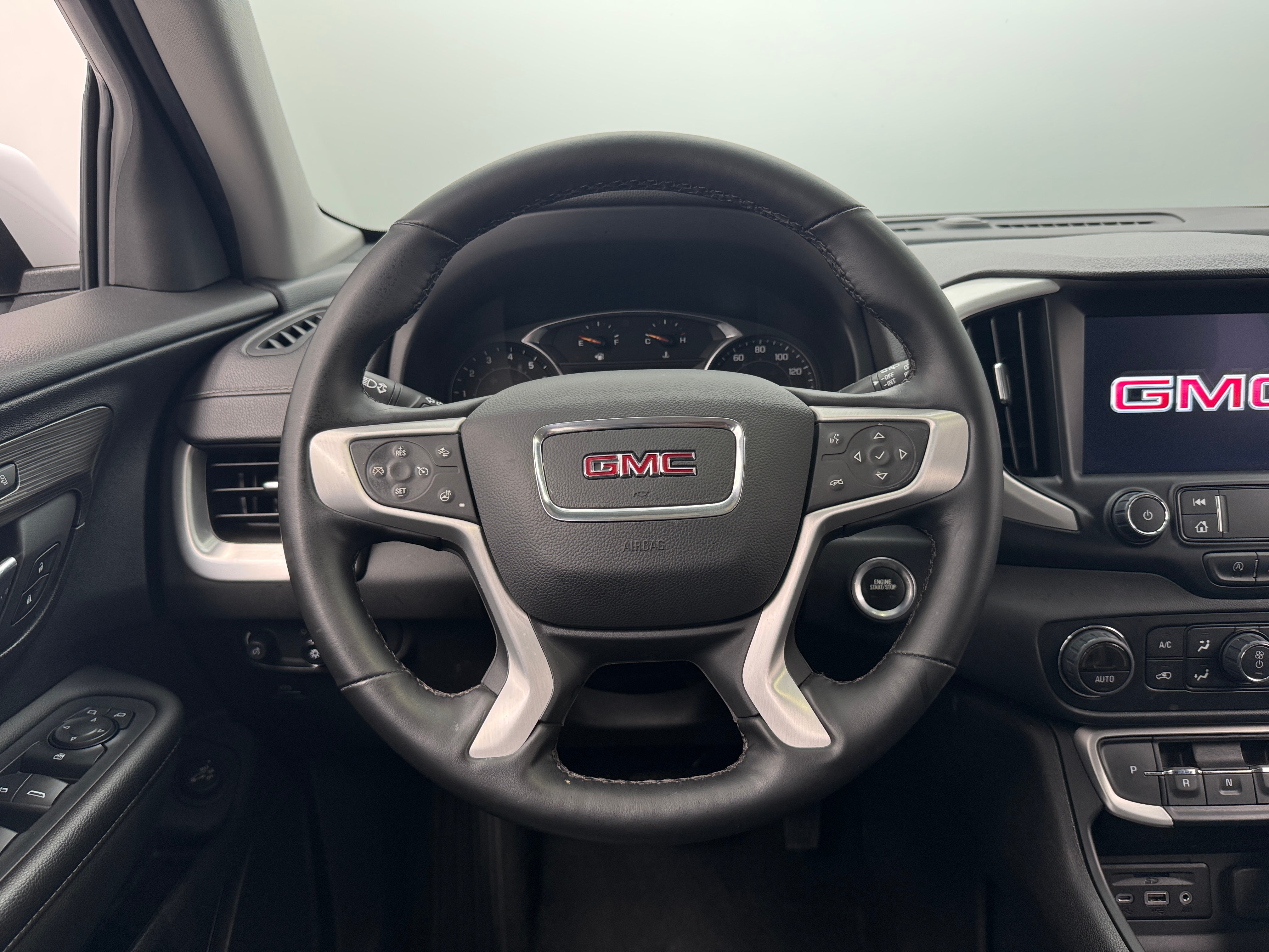 2023 GMC Terrain SLT 4