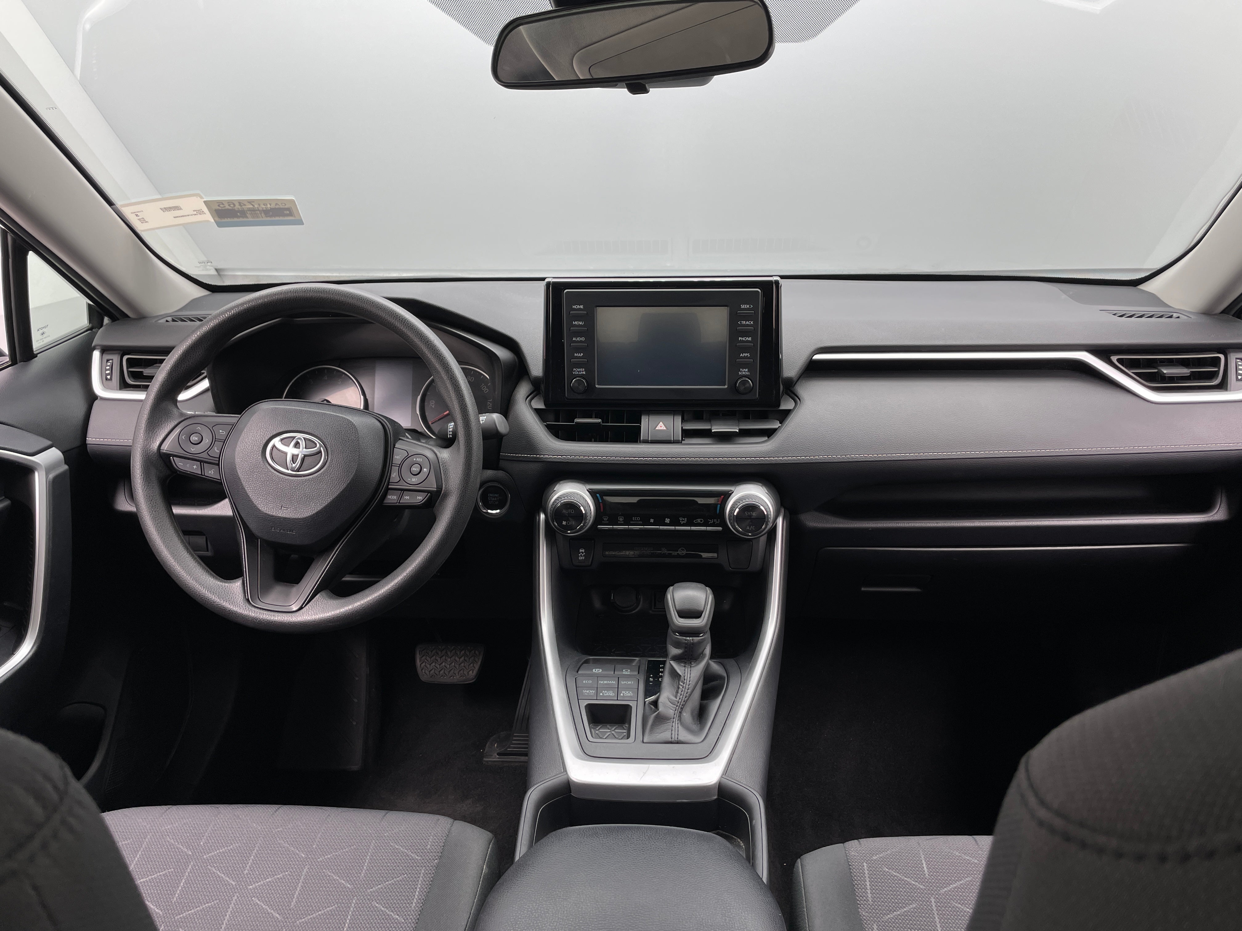 2019 Toyota RAV4 XLE 3