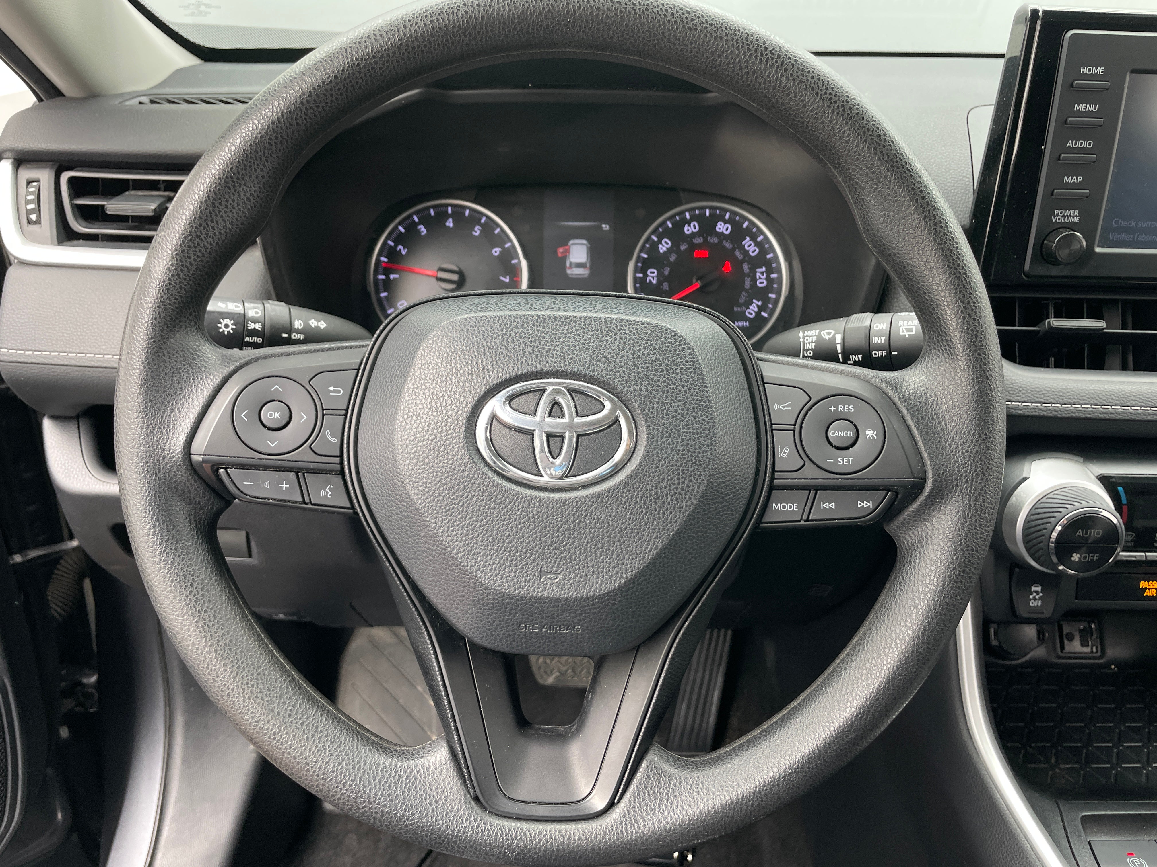 2019 Toyota RAV4 XLE 5