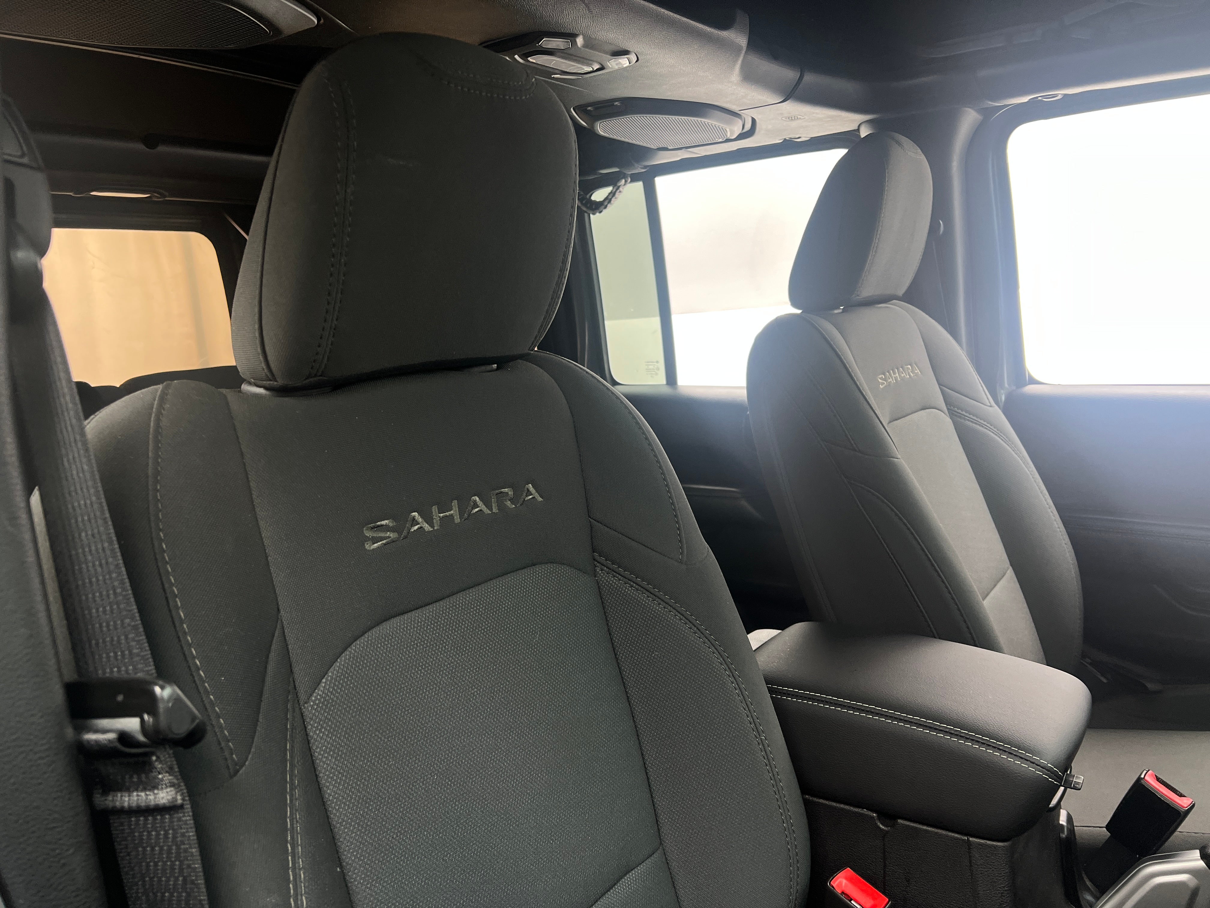 2018 Jeep Wrangler Unlimited Sahara 2