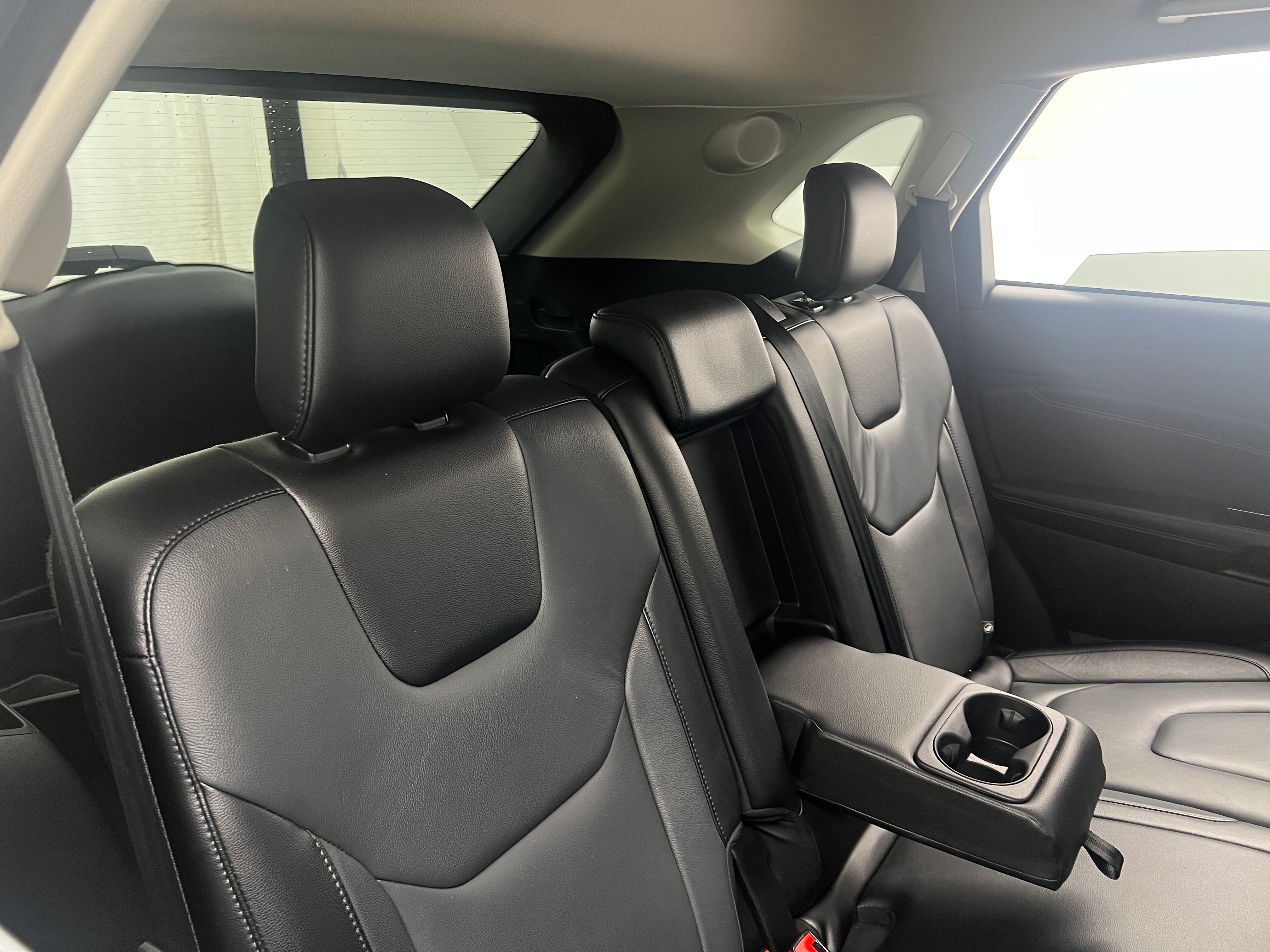 2018 Ford Edge Titanium 5