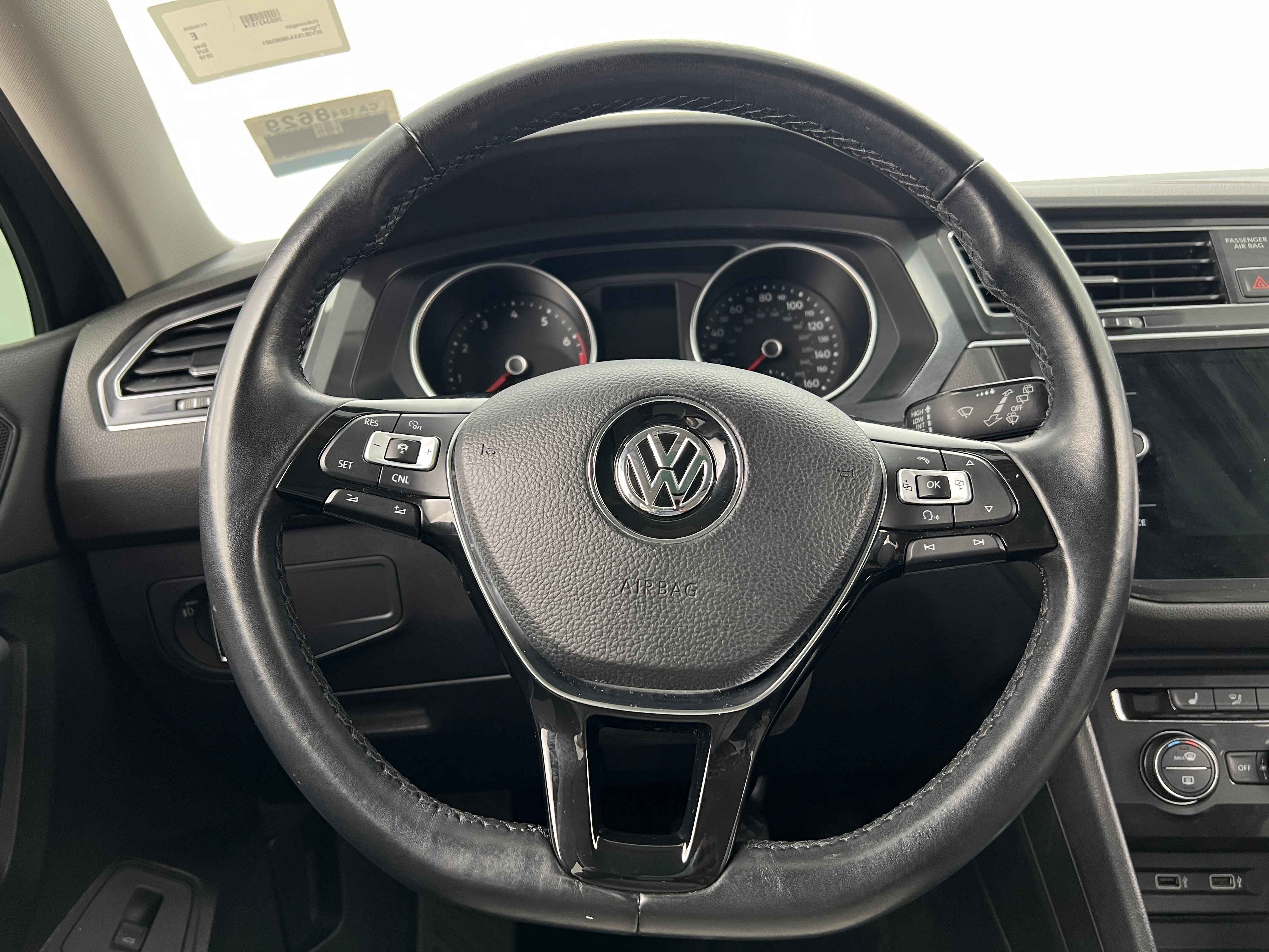 2018 Volkswagen Tiguan SEL 5