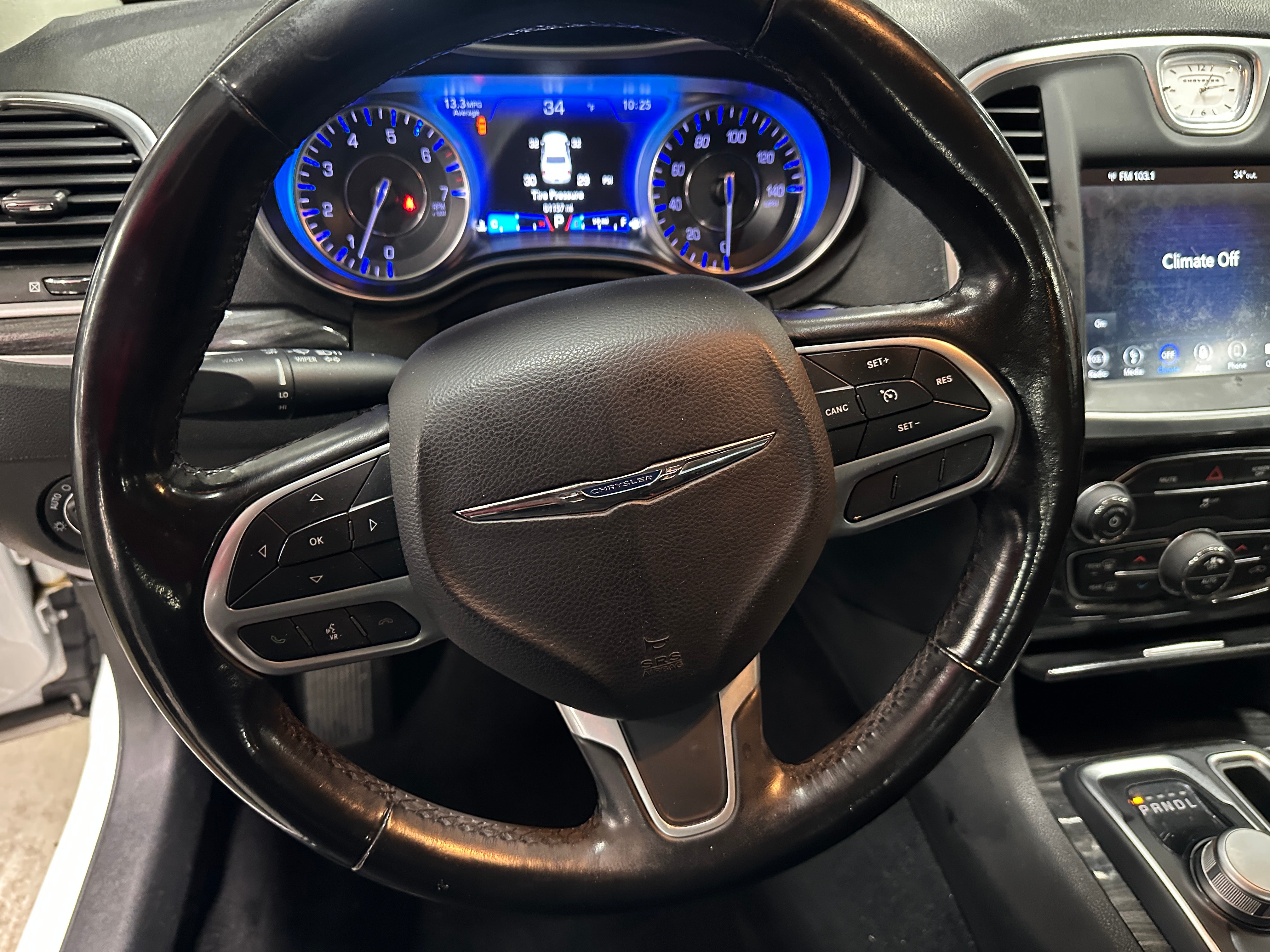 2019 Chrysler 300 Touring 5