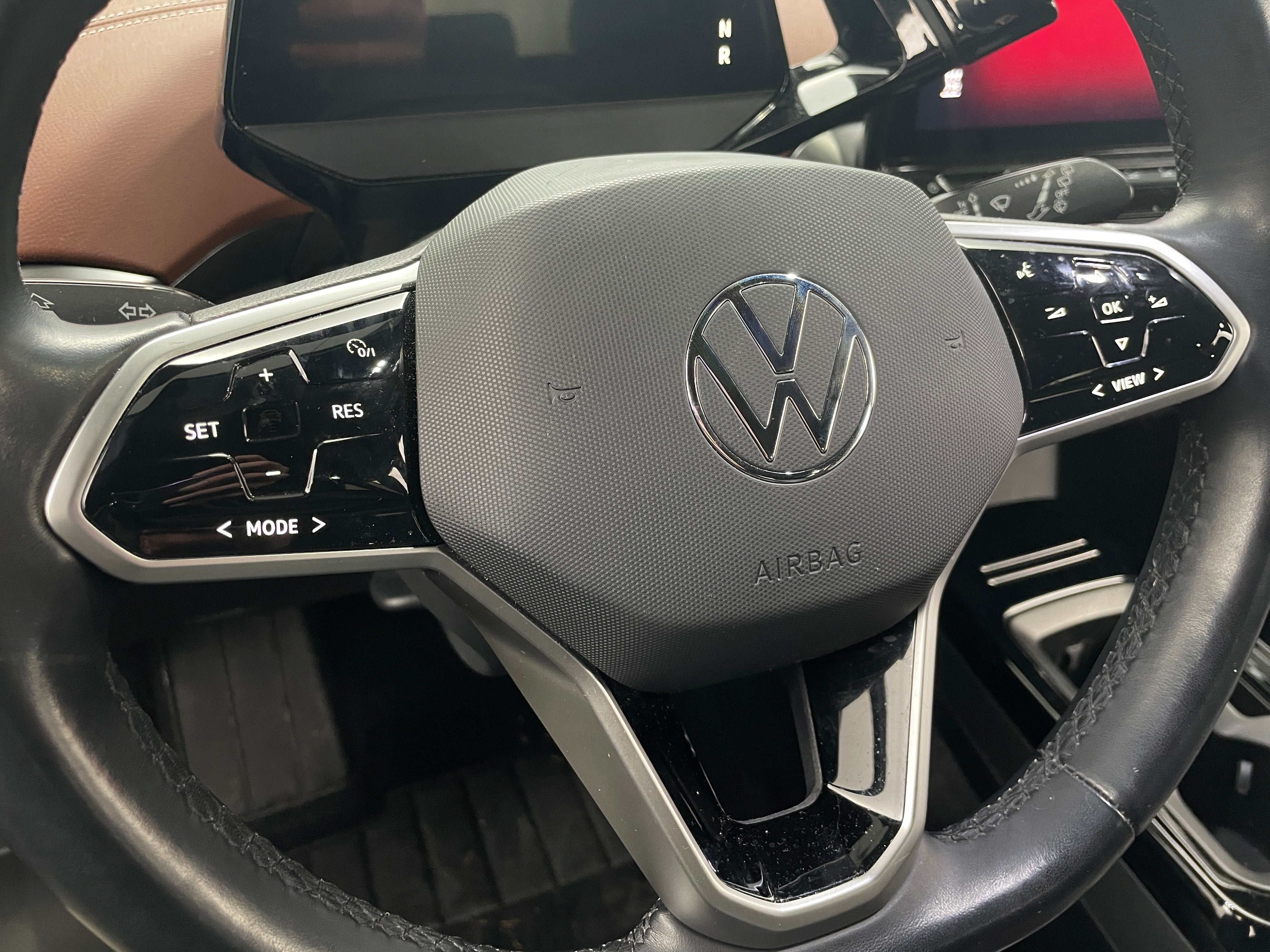 2021 Volkswagen ID.4 Pro S 5