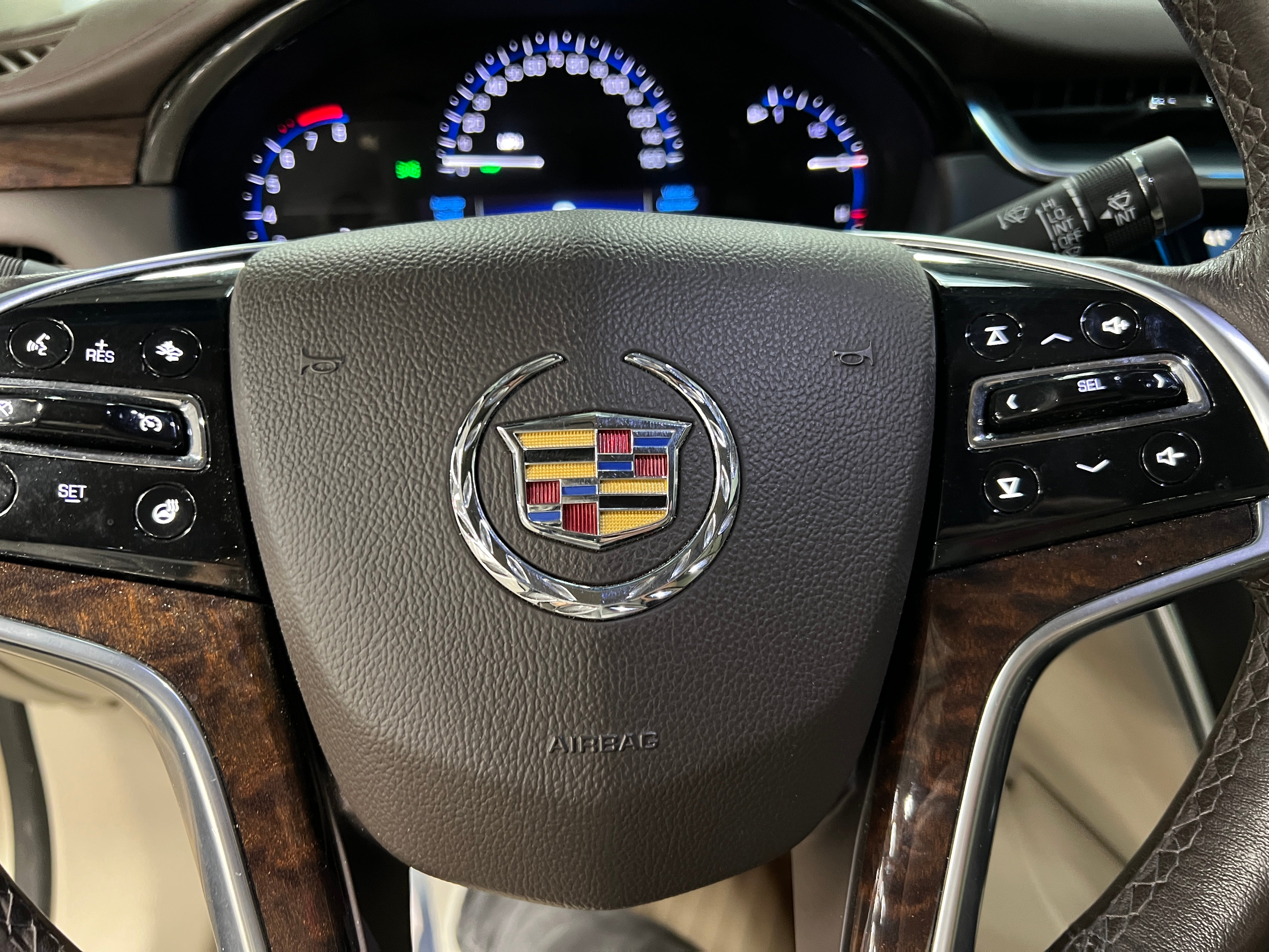 2014 Cadillac XTS Luxury 4