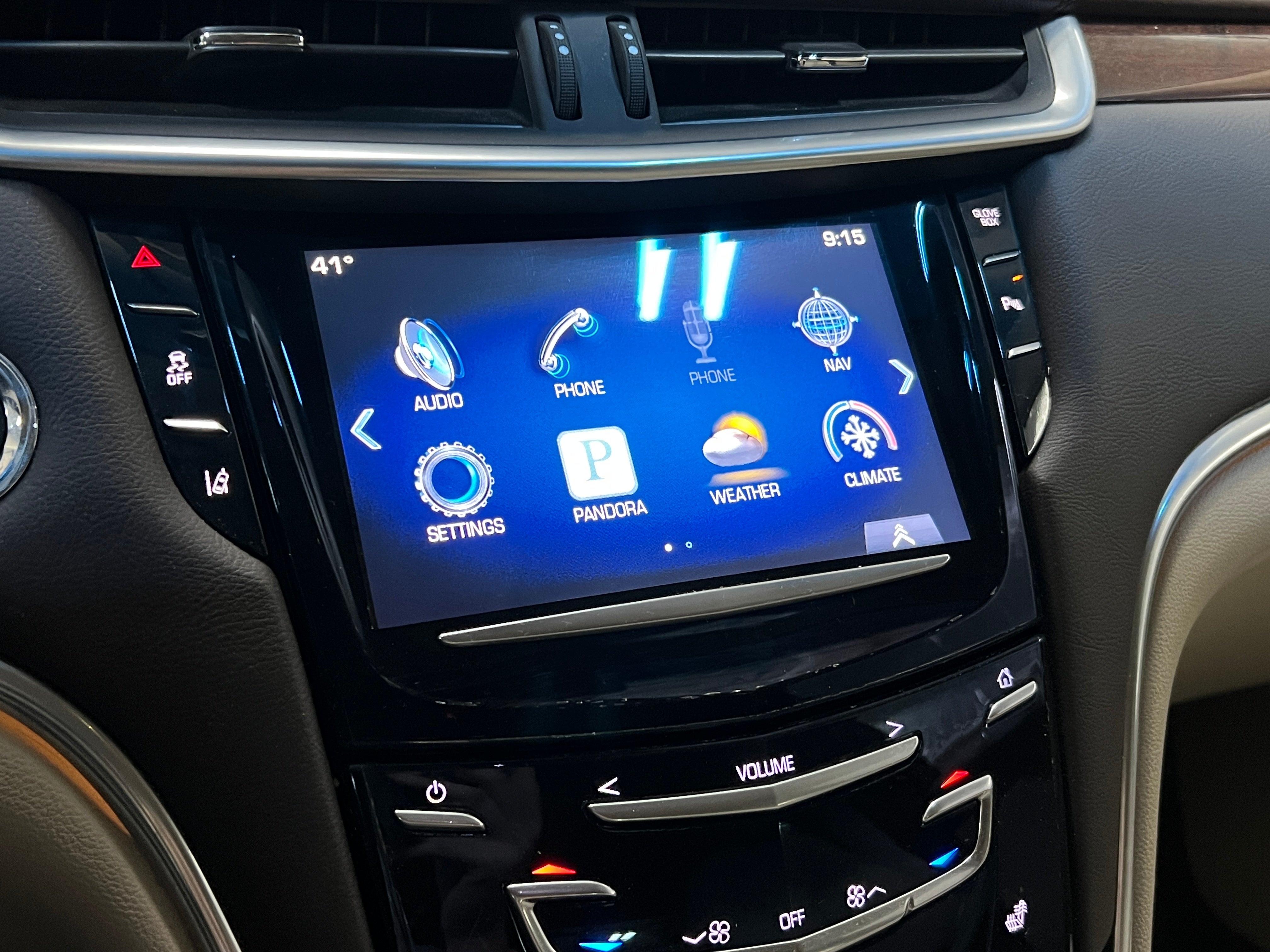 2014 Cadillac XTS Luxury 3