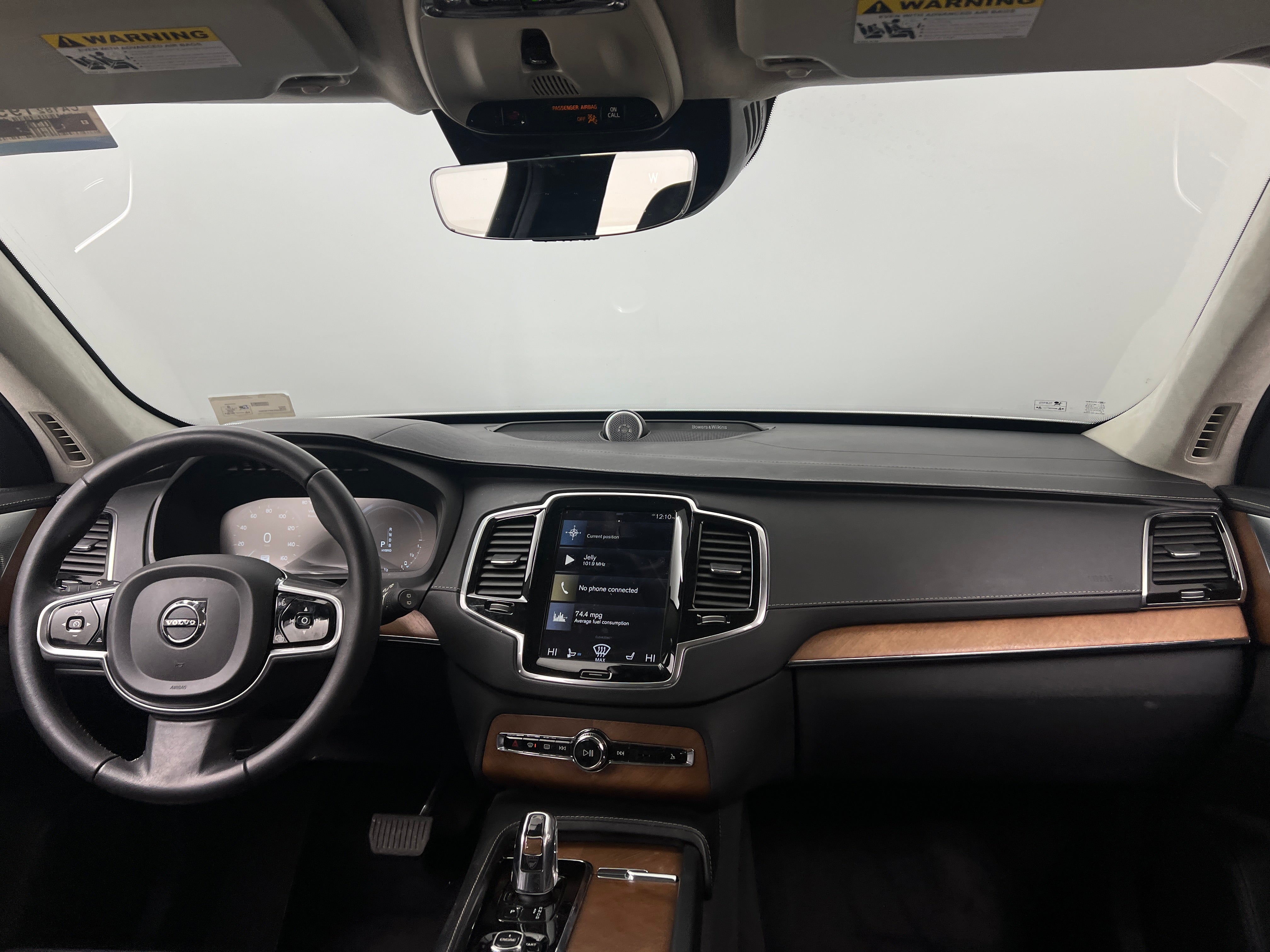 2017 Volvo XC90 T8 Inscription 2