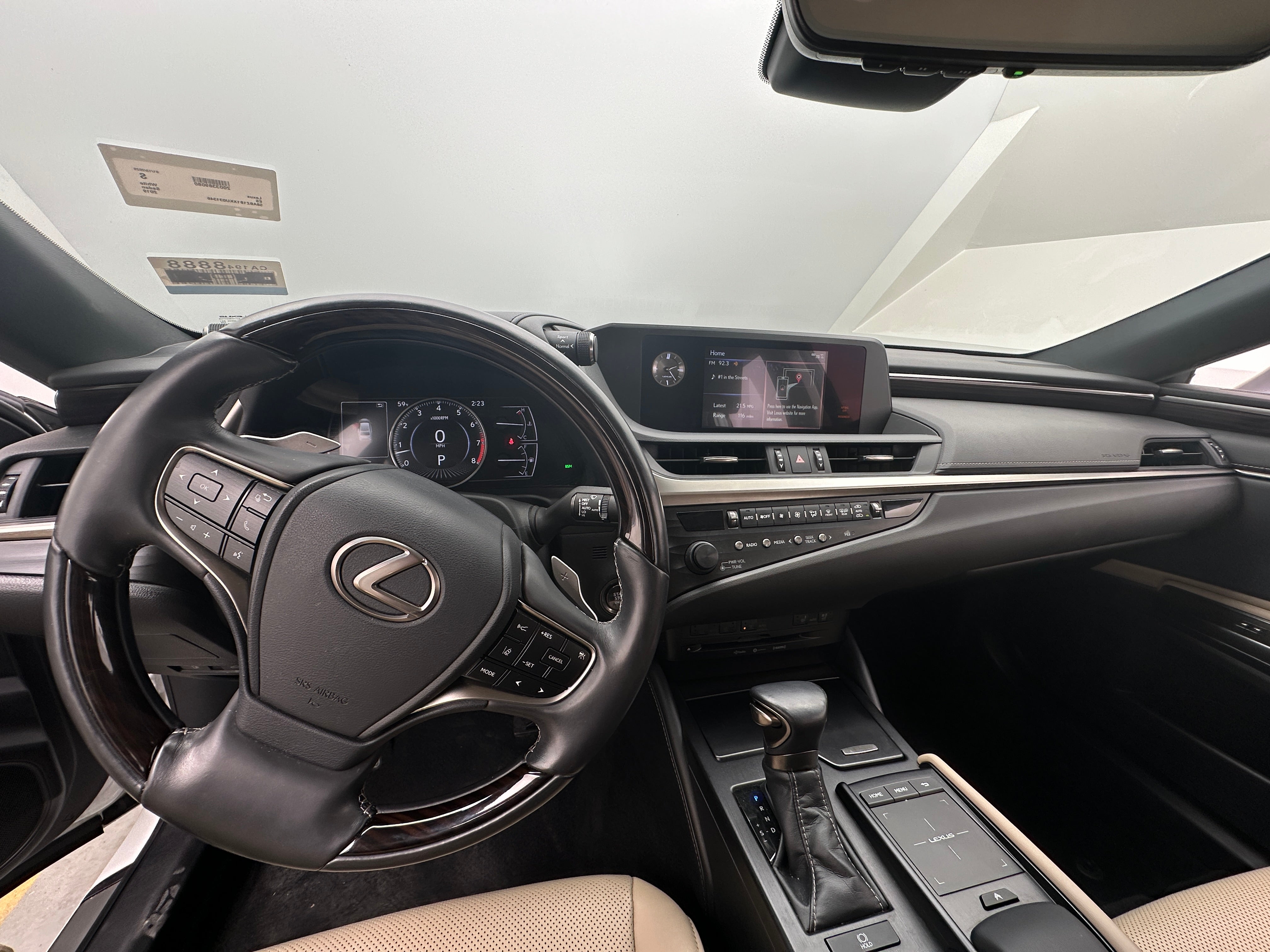 2019 Lexus ES 350 Luxury 3