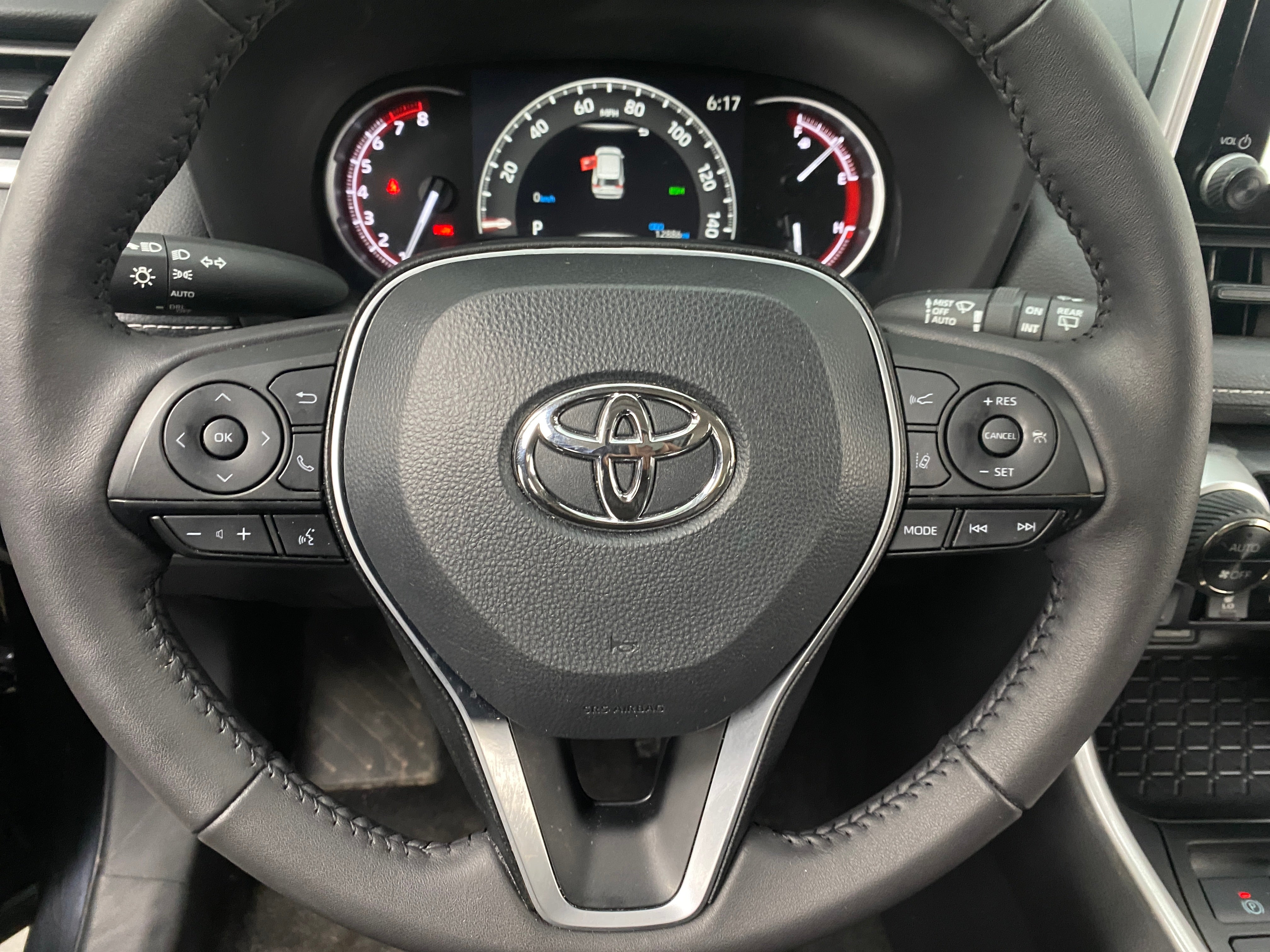 2024 Toyota RAV4 XLE 5