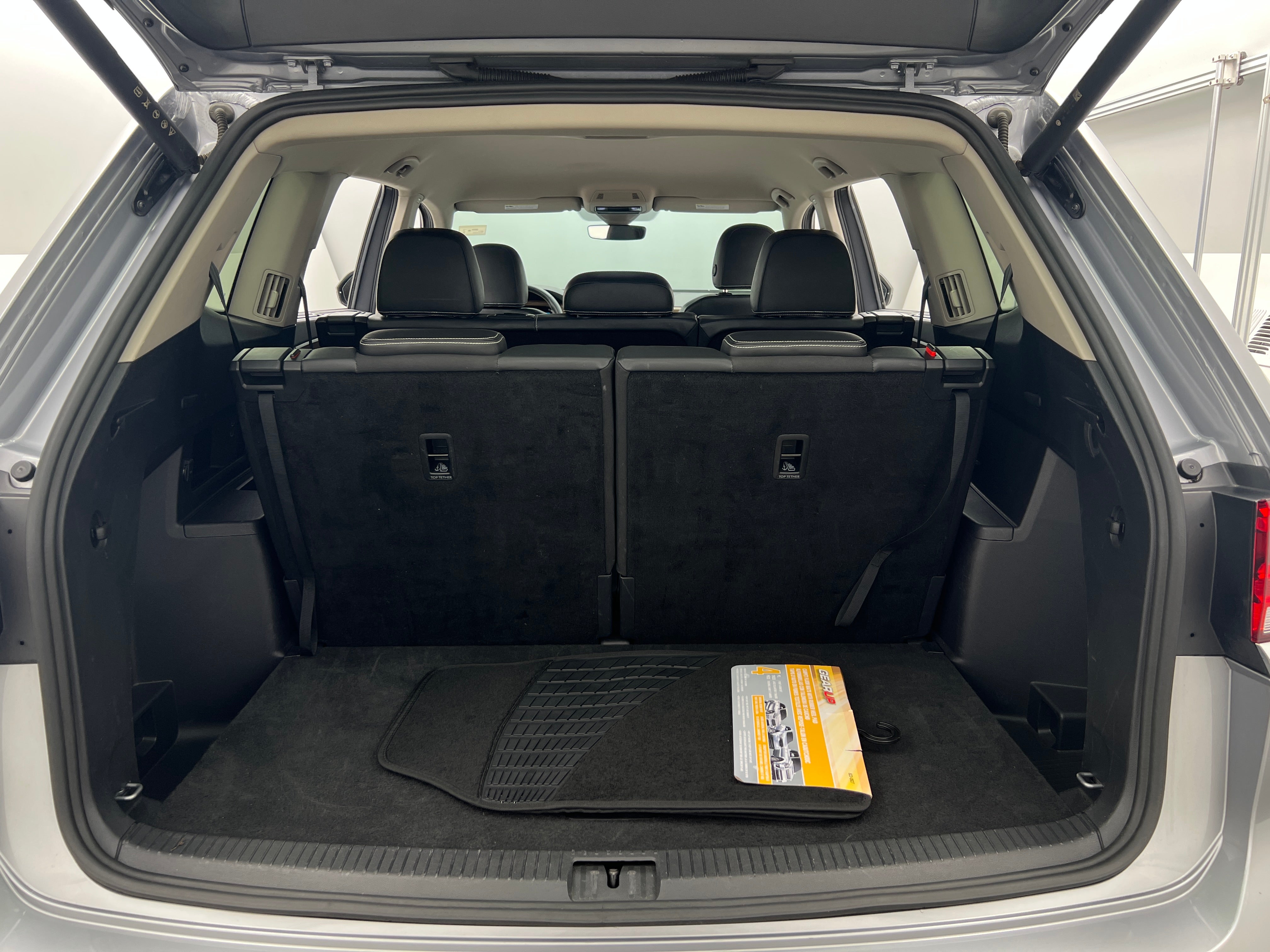 2024 Volkswagen Atlas SE 7