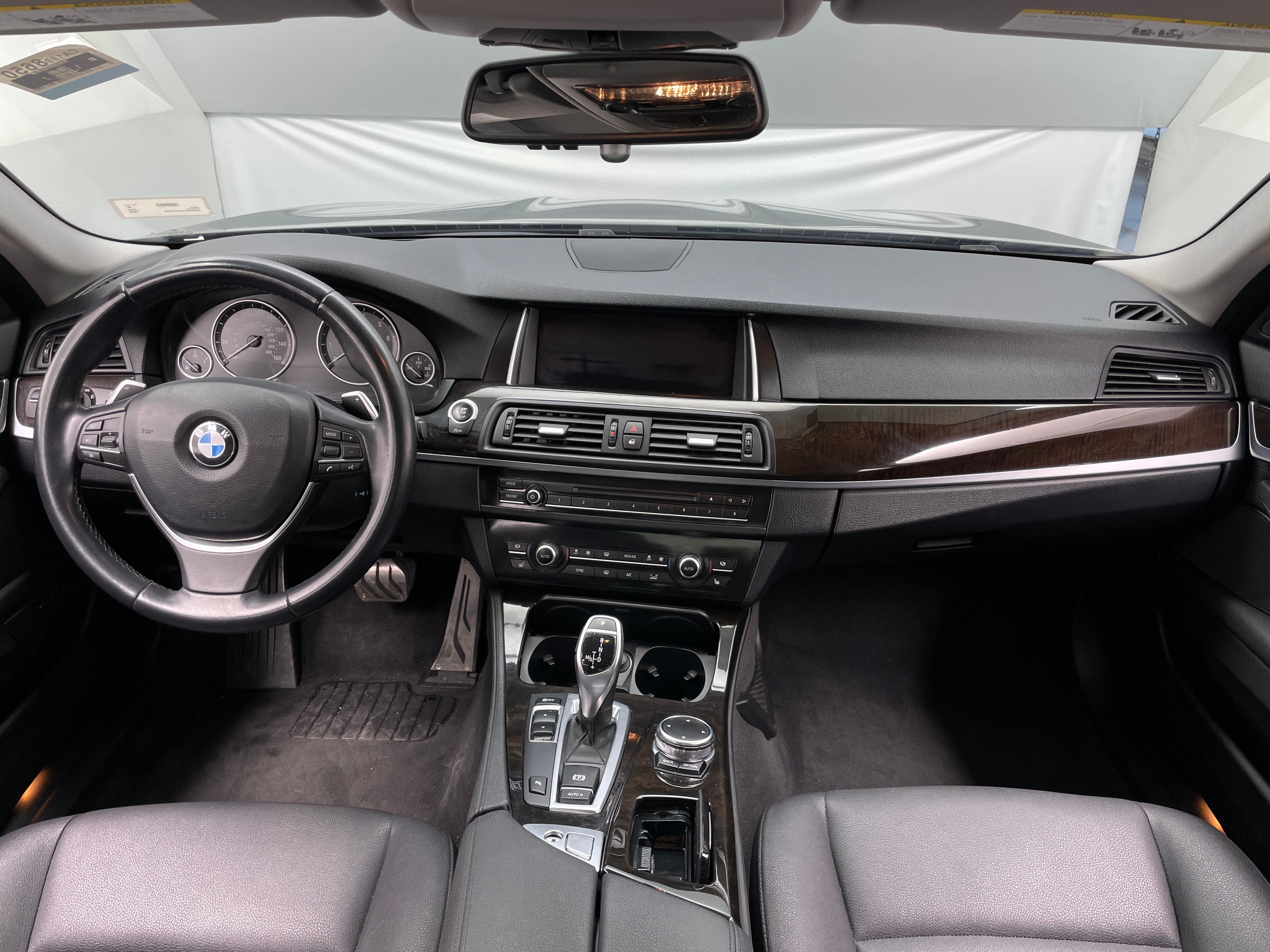 2016 BMW 5 Series 528i 3