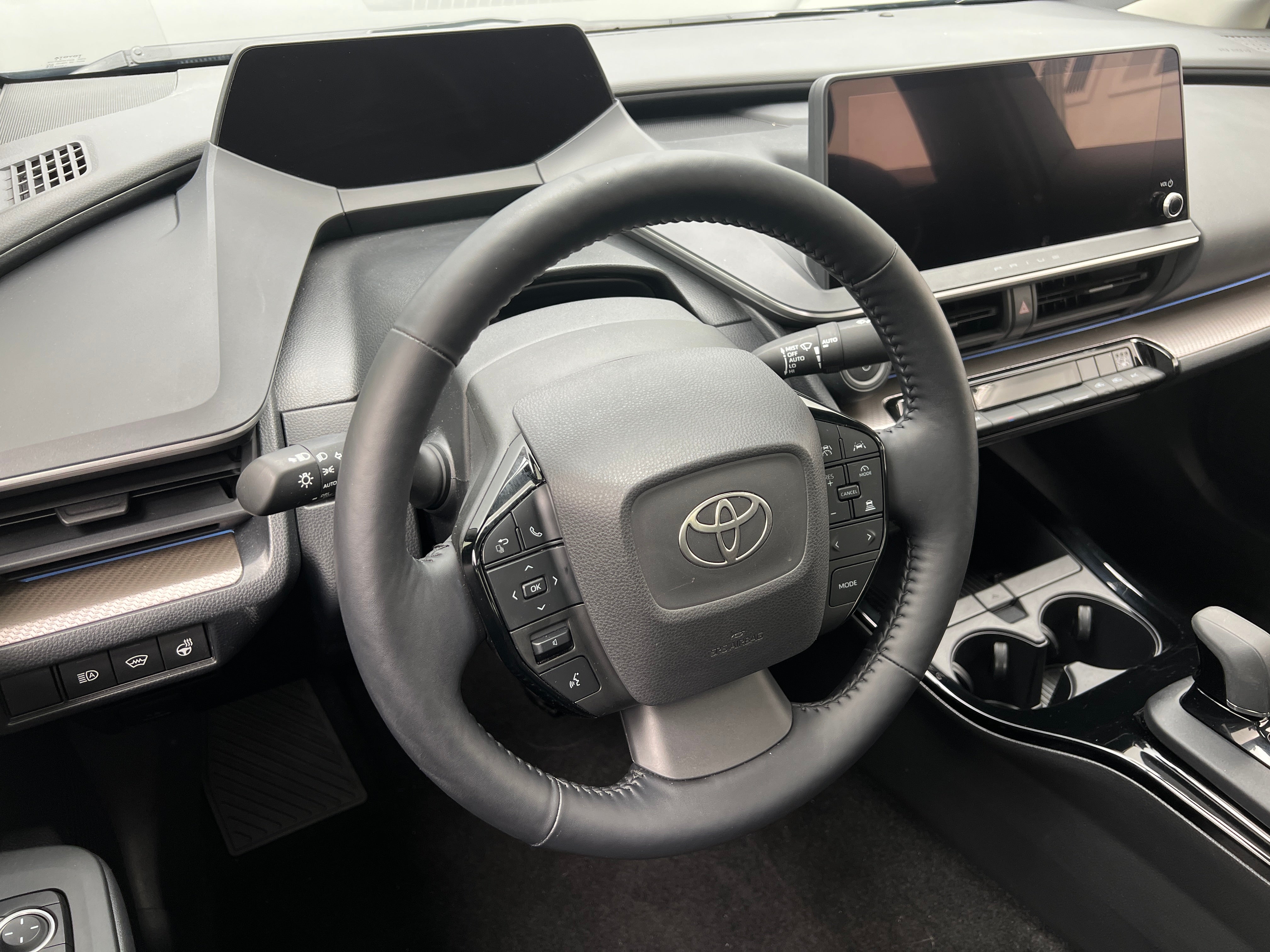 2023 Toyota Prius XLE 5