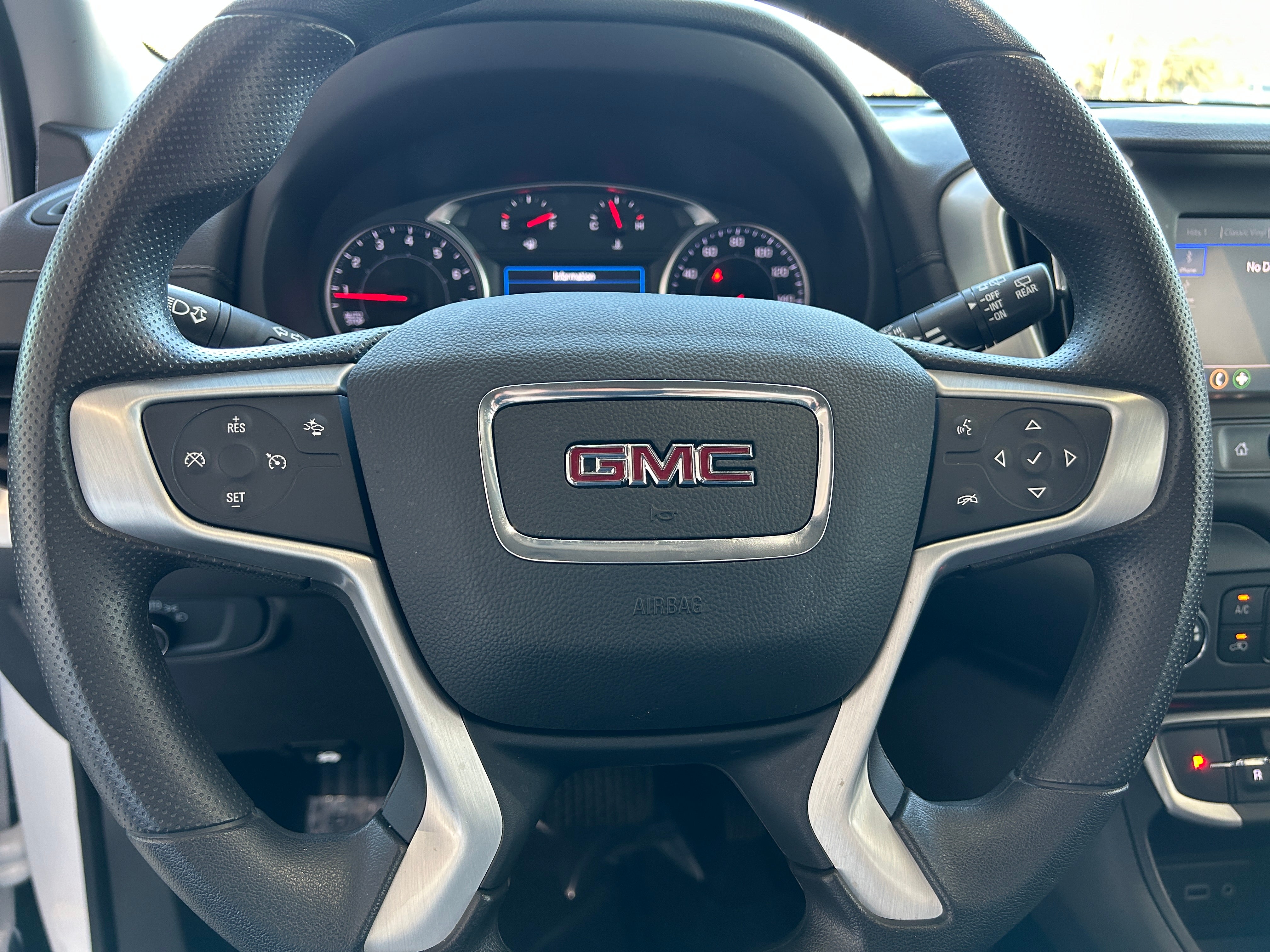 2024 GMC Terrain SLE 5