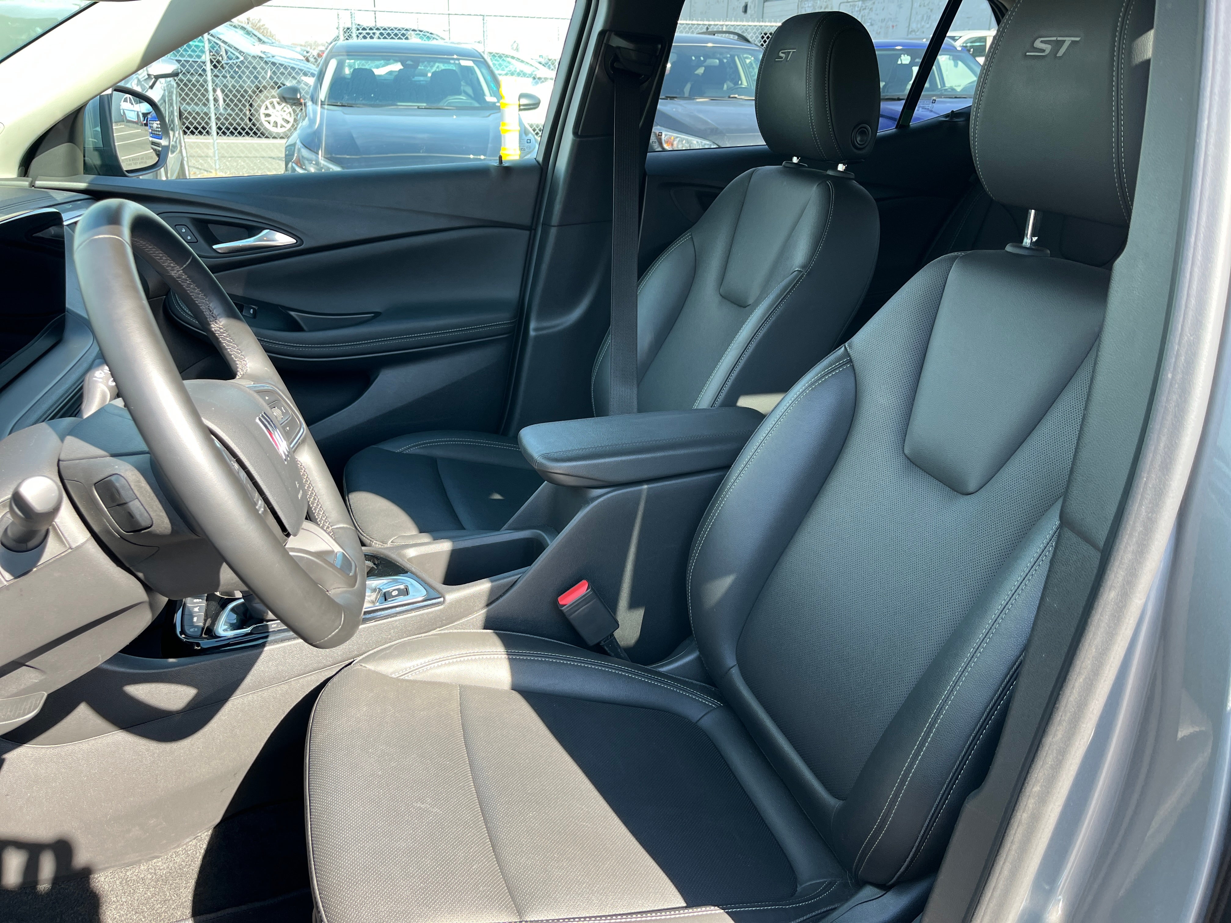 2024 Buick Encore GX Sport Touring 2