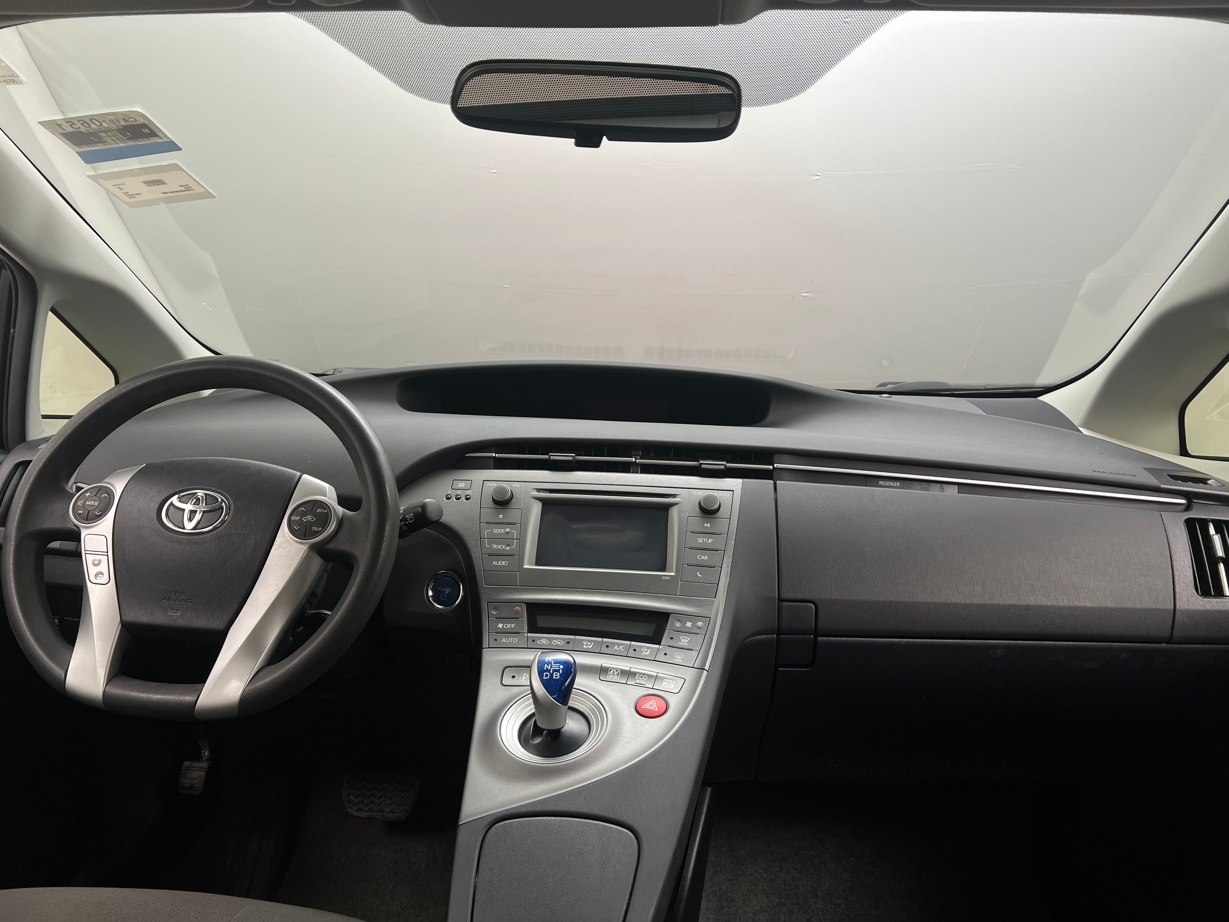 2015 Toyota Prius One 3