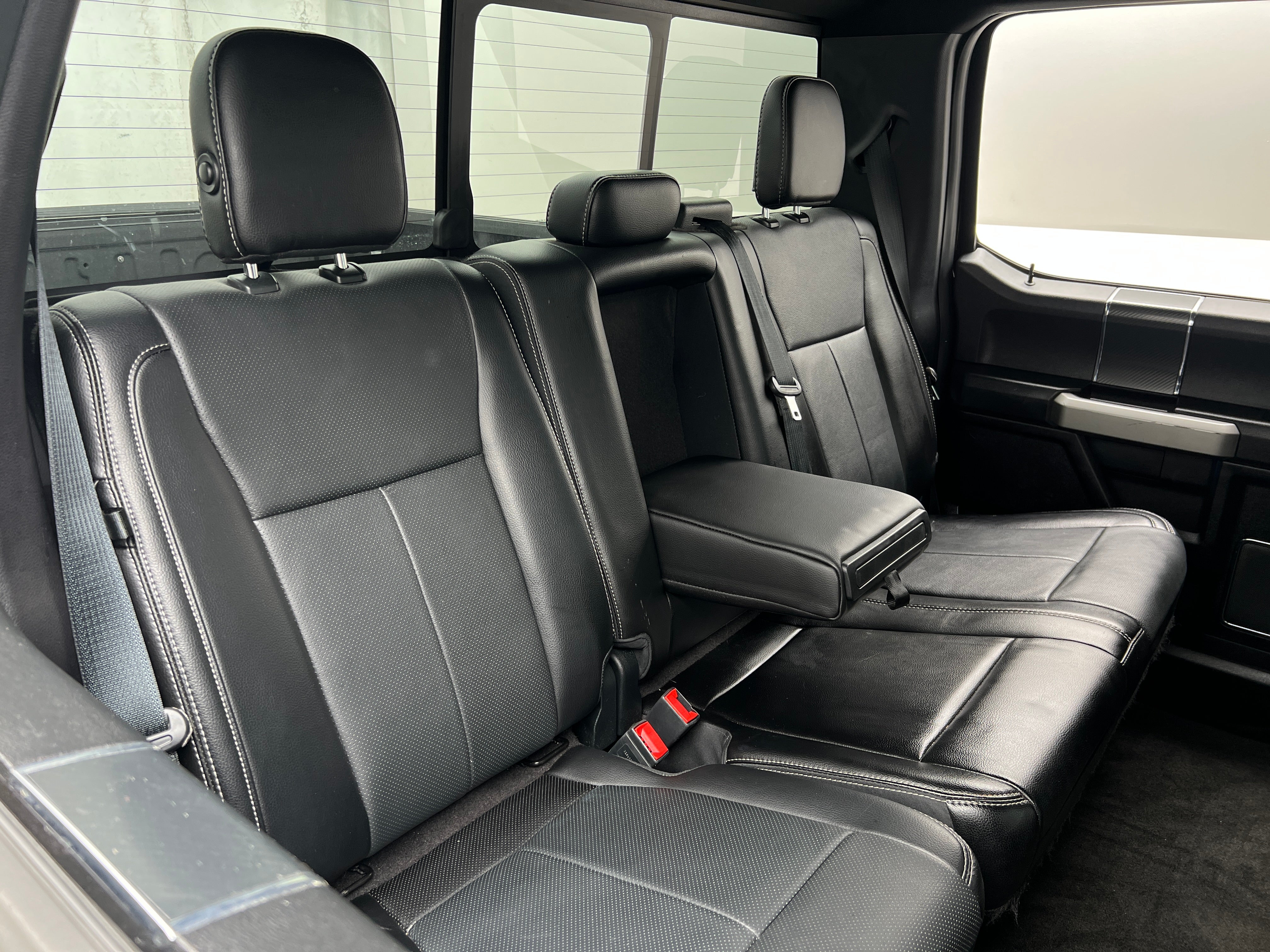2018 Ford Econoline E-150 5